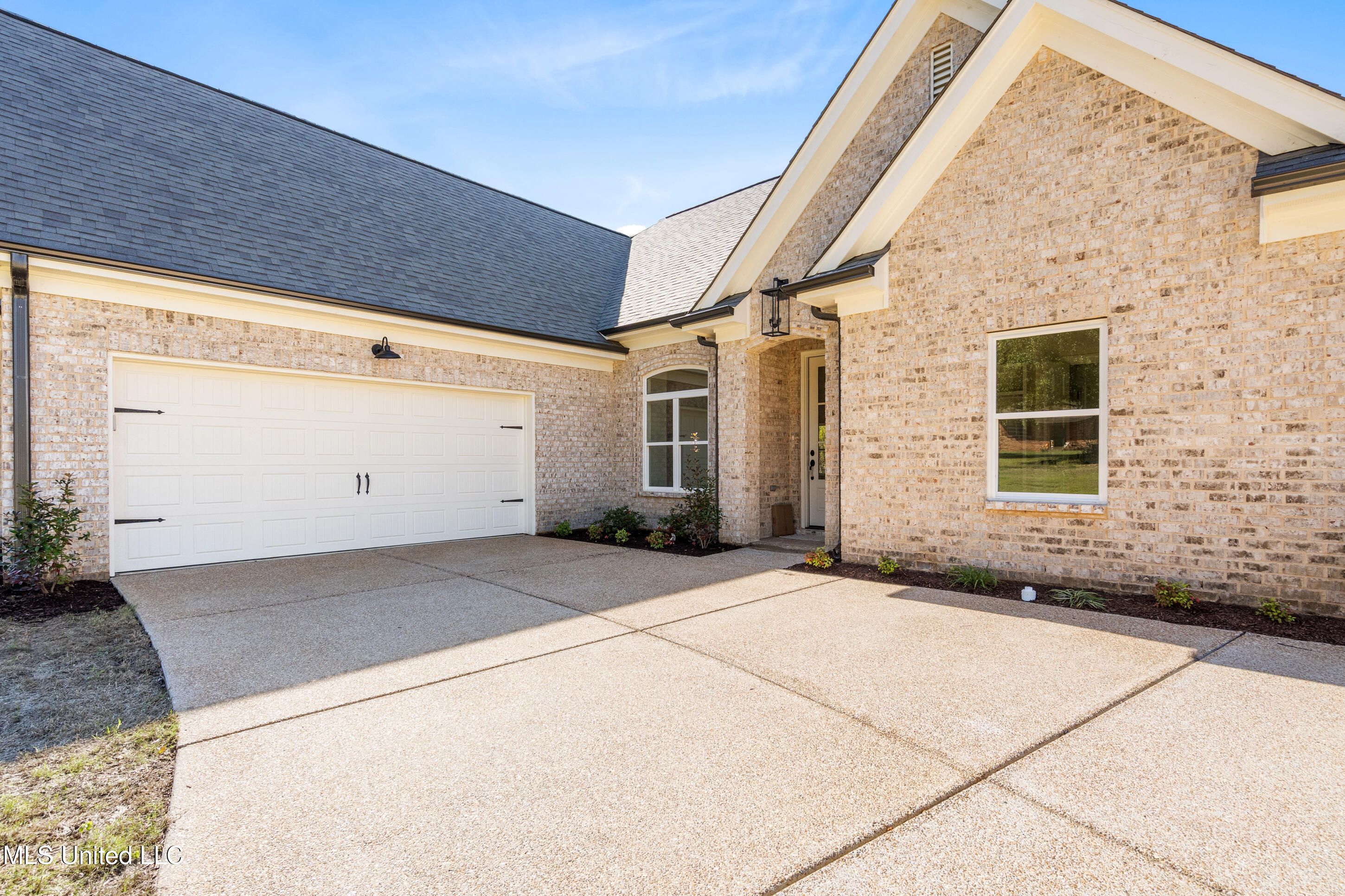 2297 S Highway 301 Property Photo 5