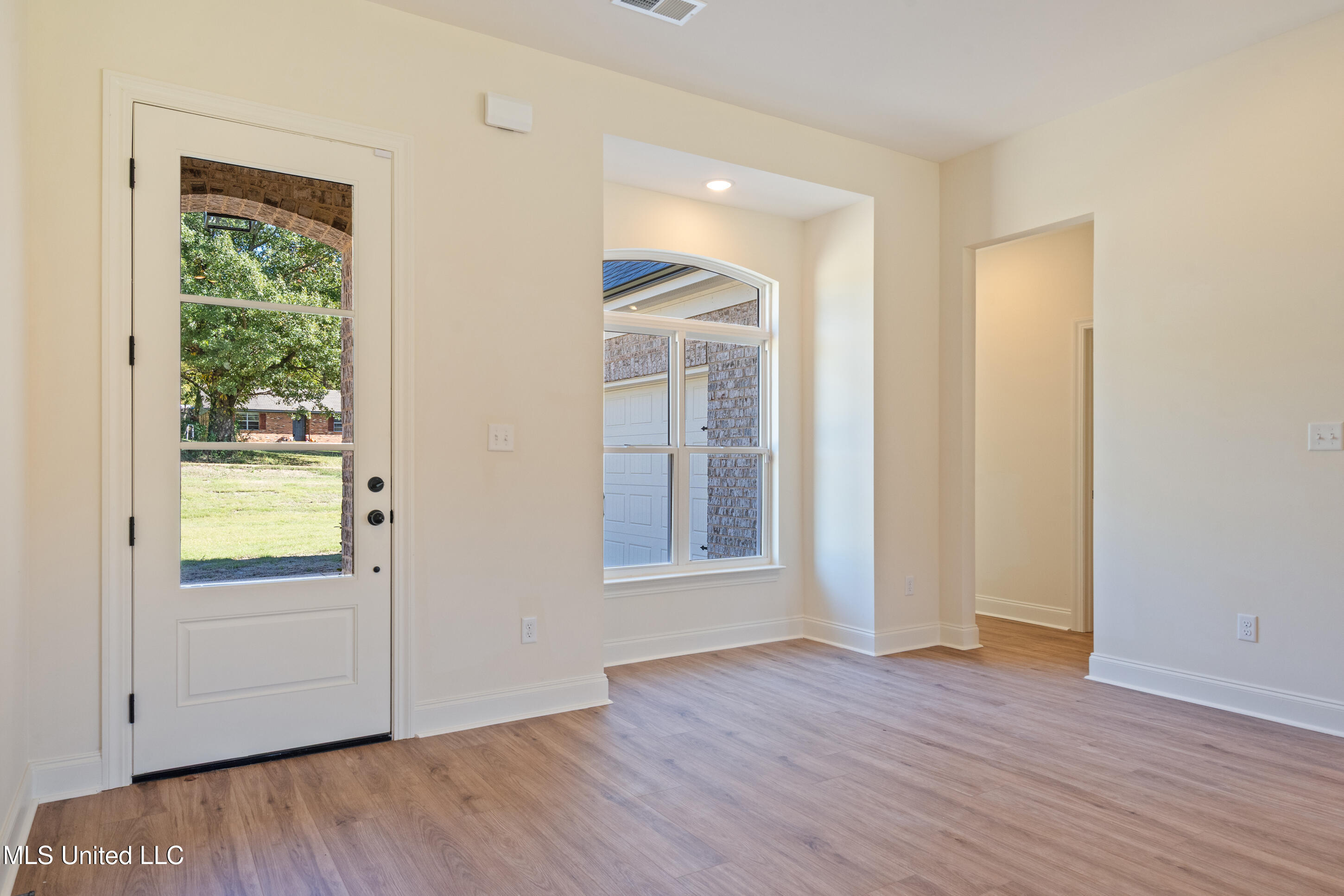 2297 S Highway 301 Property Photo 6