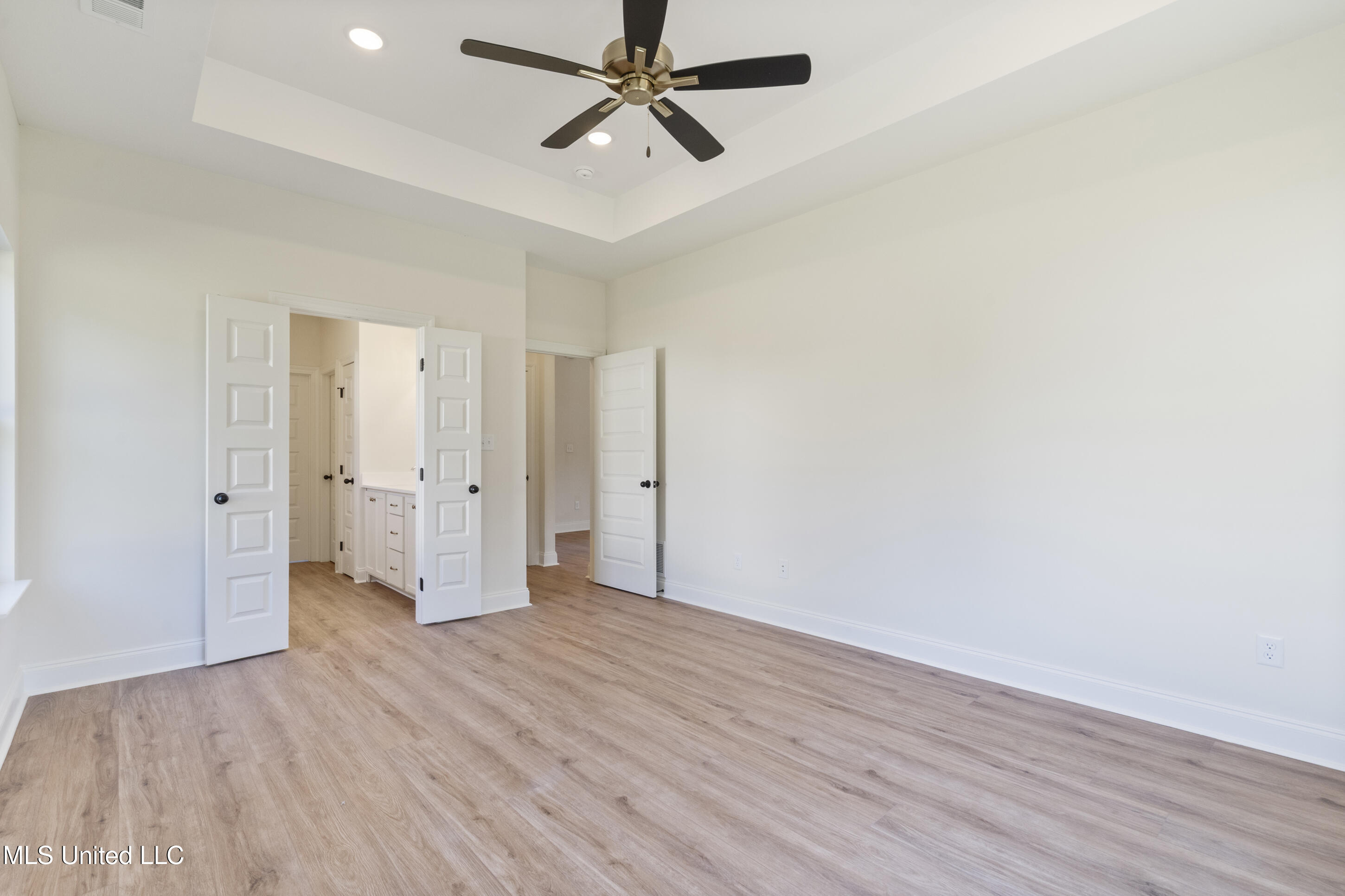 2297 S Highway 301 Property Photo 14