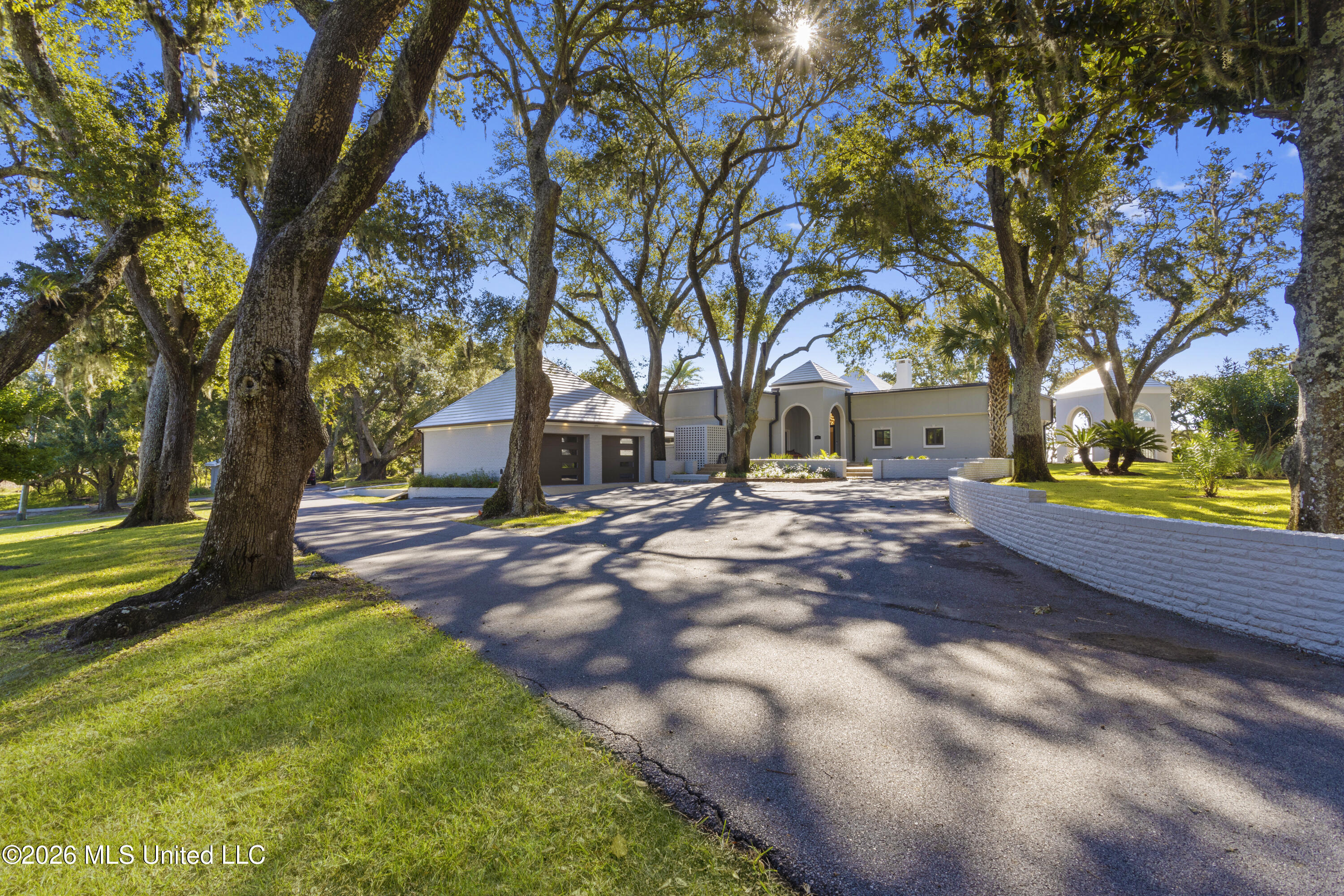 308 Italian Isle Road Property Photo 1