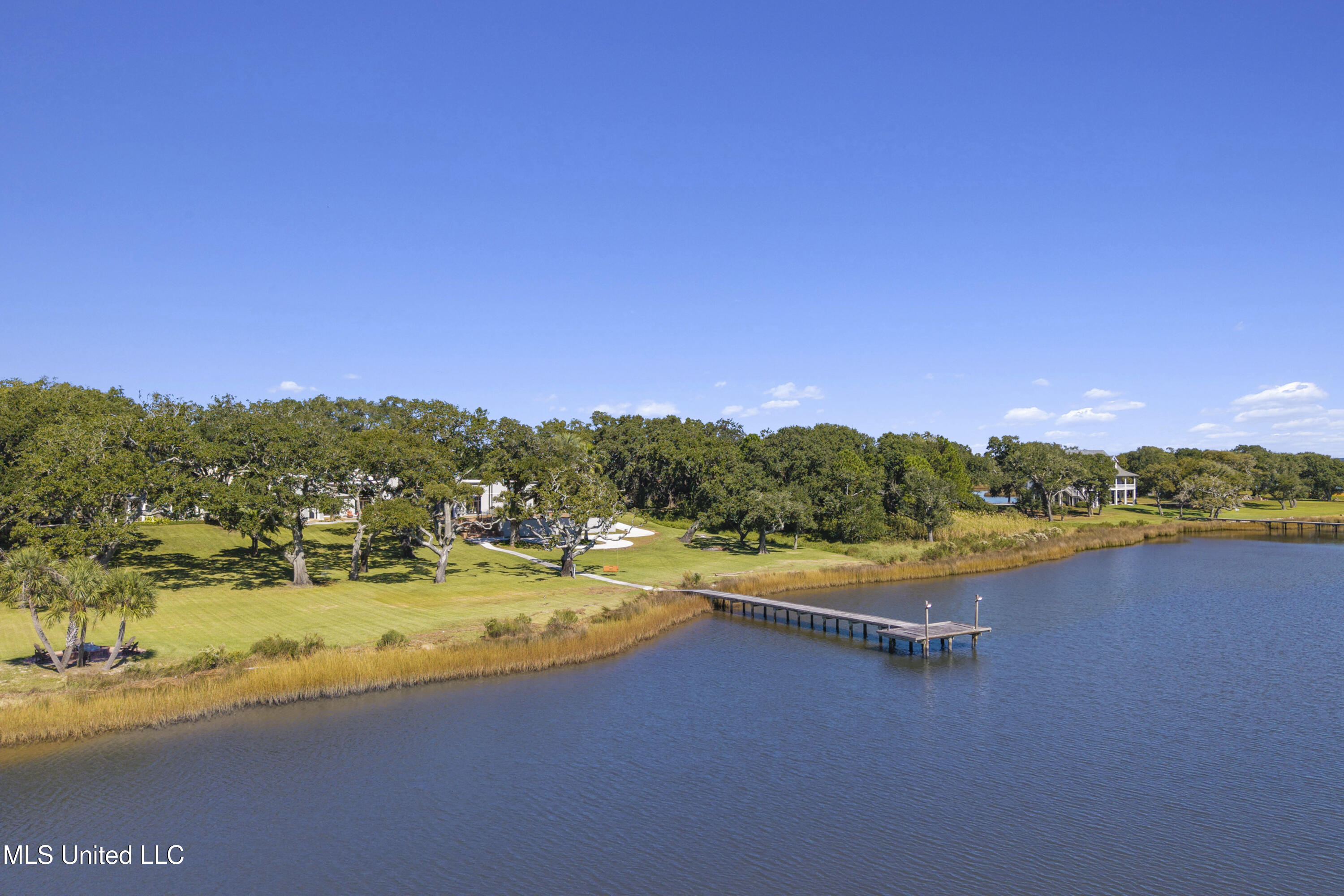 308 Italian Isle Road Property Photo 2