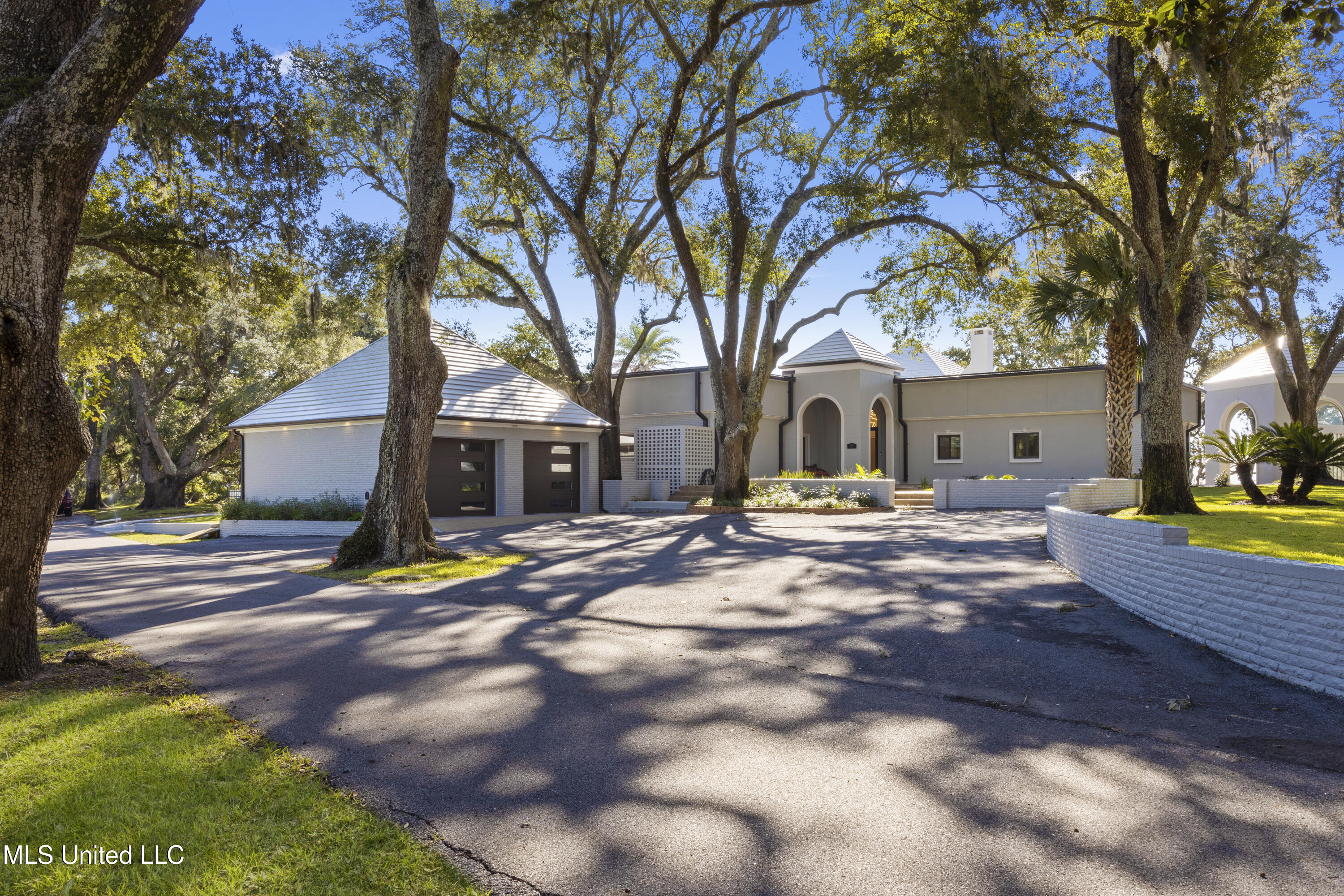 308 Italian Isle Road Property Photo 4