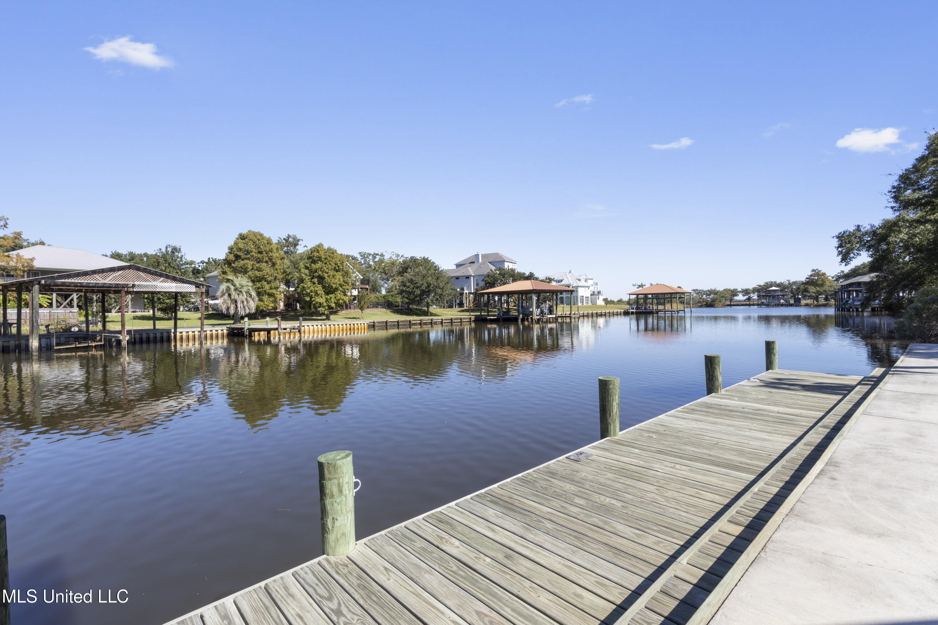 308 Italian Isle Road Property Photo 4
