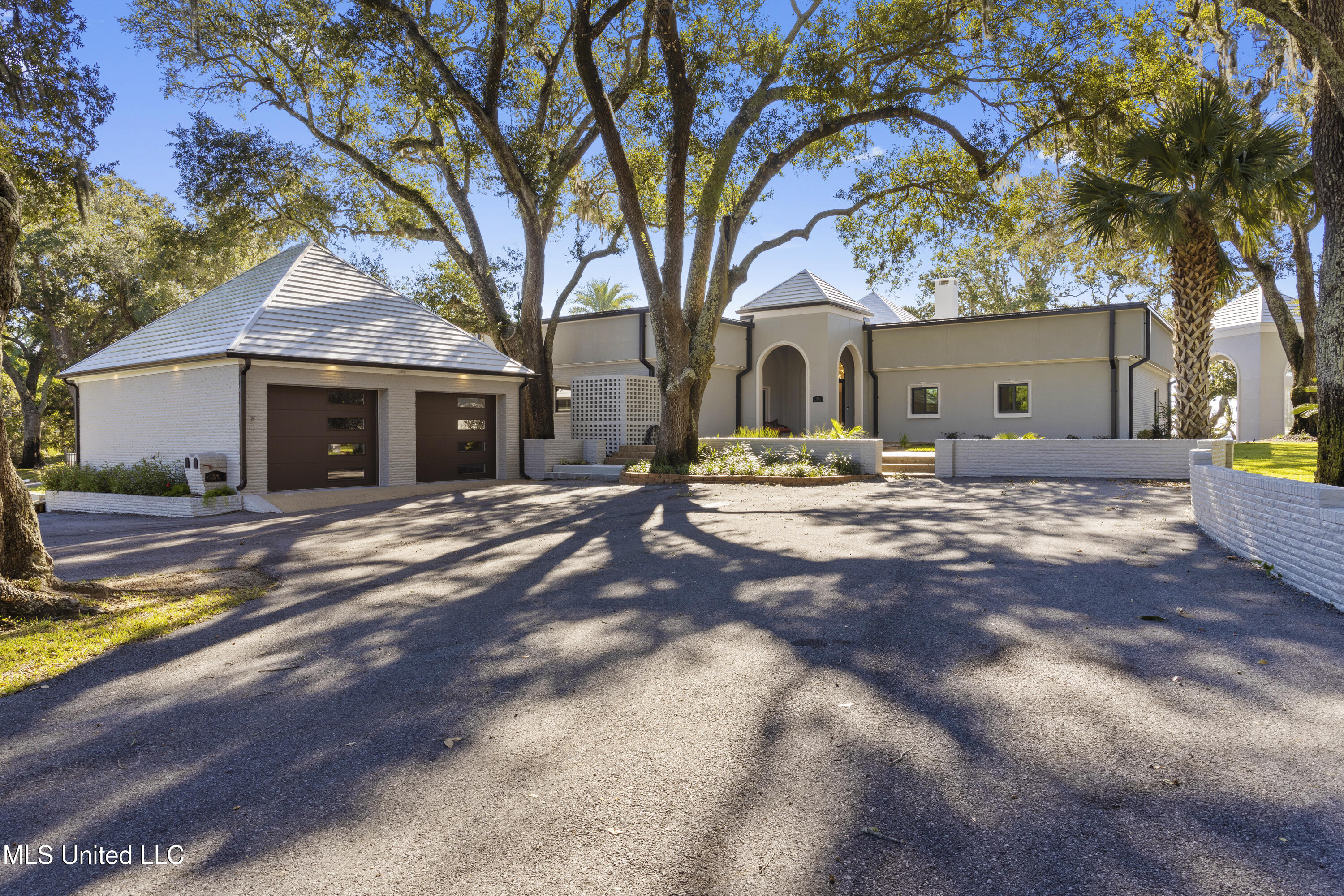 308 Italian Isle Road Property Photo 6