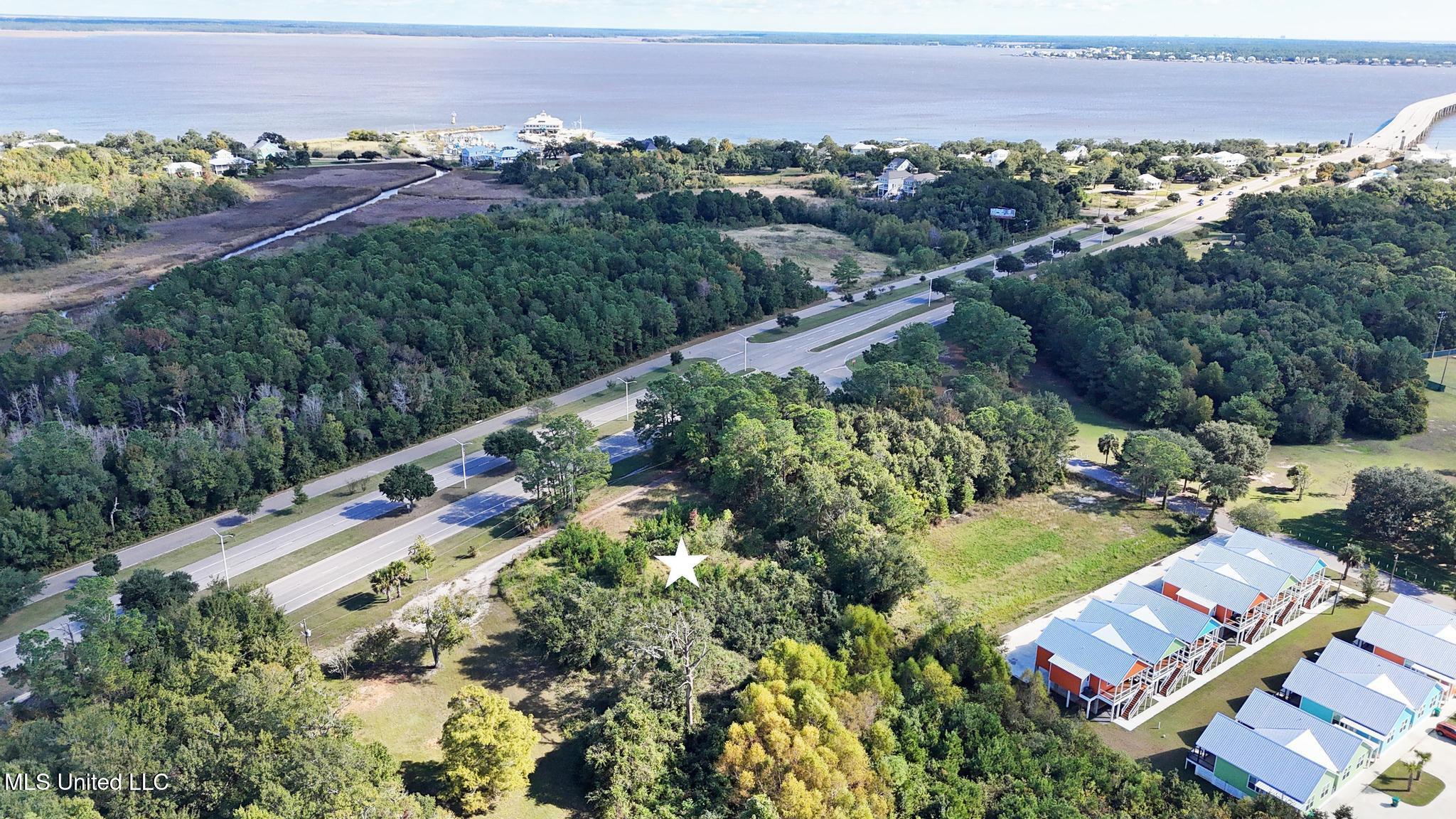 250-252 Hwy 90 Property Photo 2