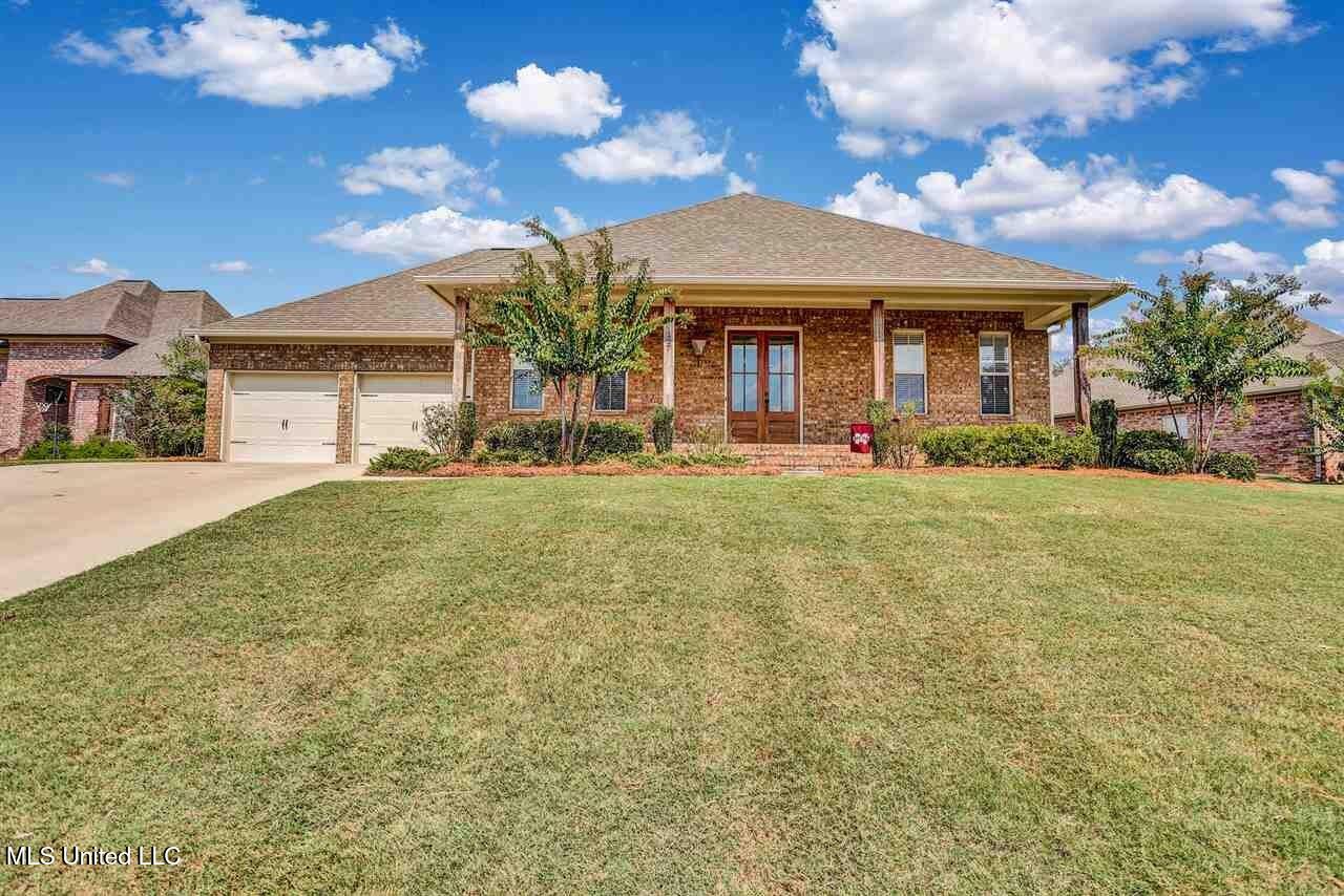 137 Camden Crossing Property Photo 1