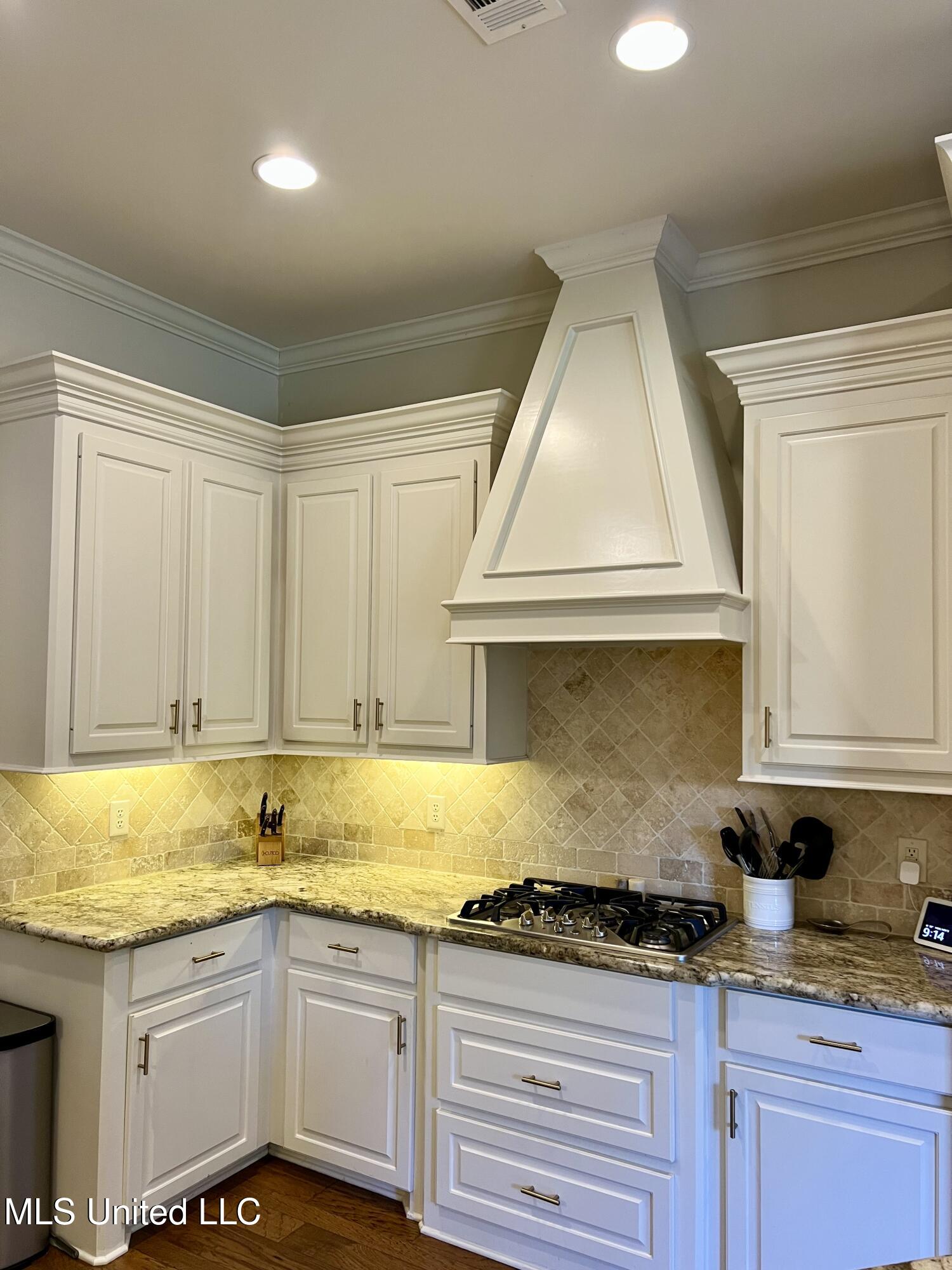 137 Camden Crossing Property Photo 12