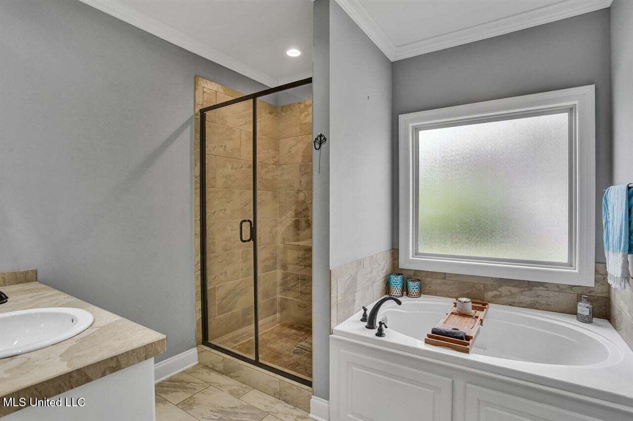 137 Camden Crossing Property Photo 16