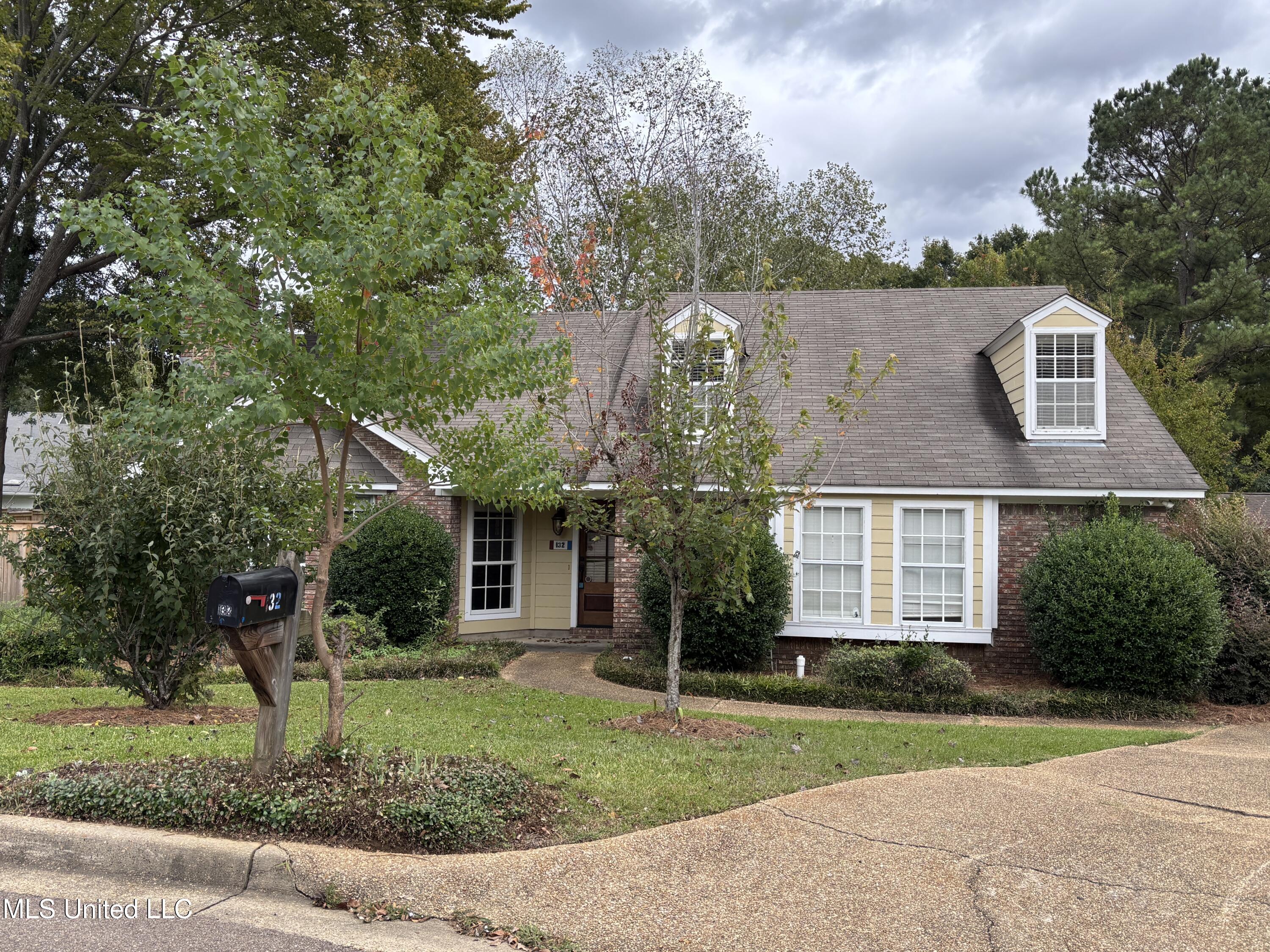 132 Hillcrest Way Property Photo 1
