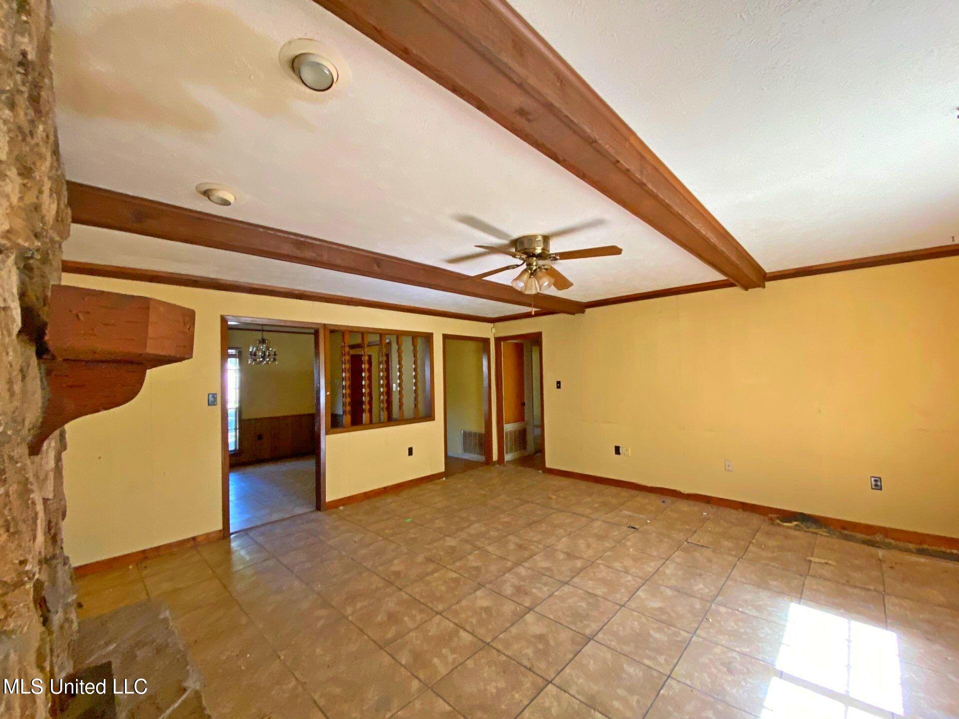 1608 Melrose Place Property Photo 6