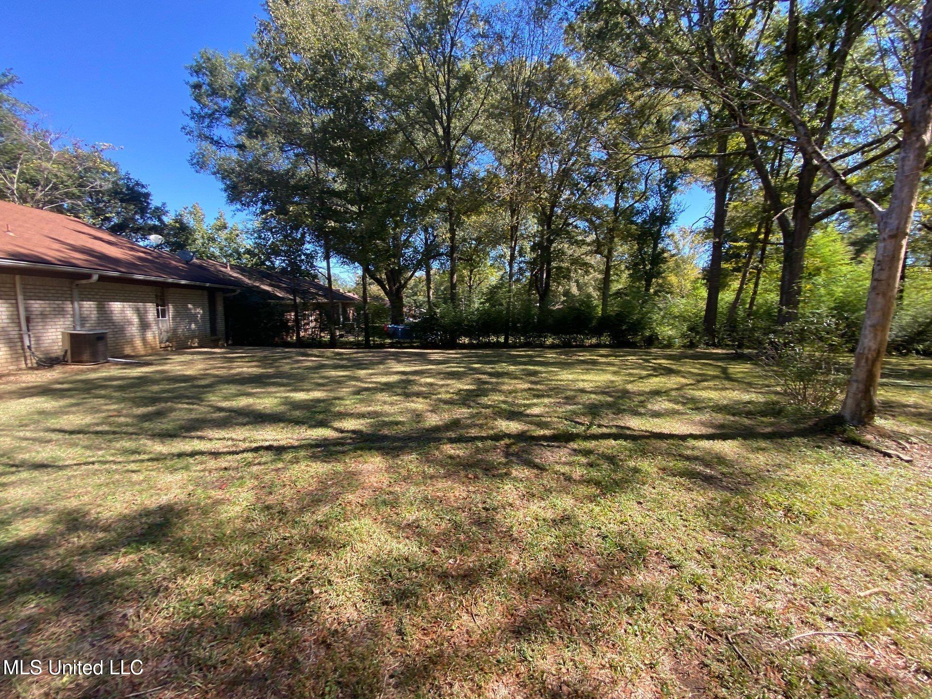 1608 Melrose Place Property Photo 18