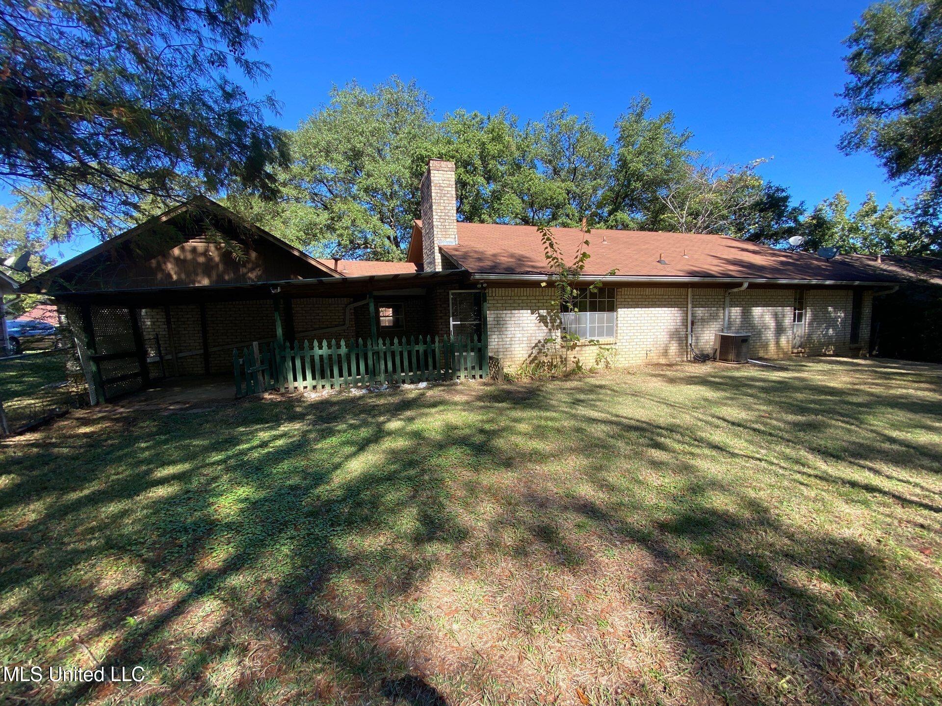 1608 Melrose Place Property Photo 20