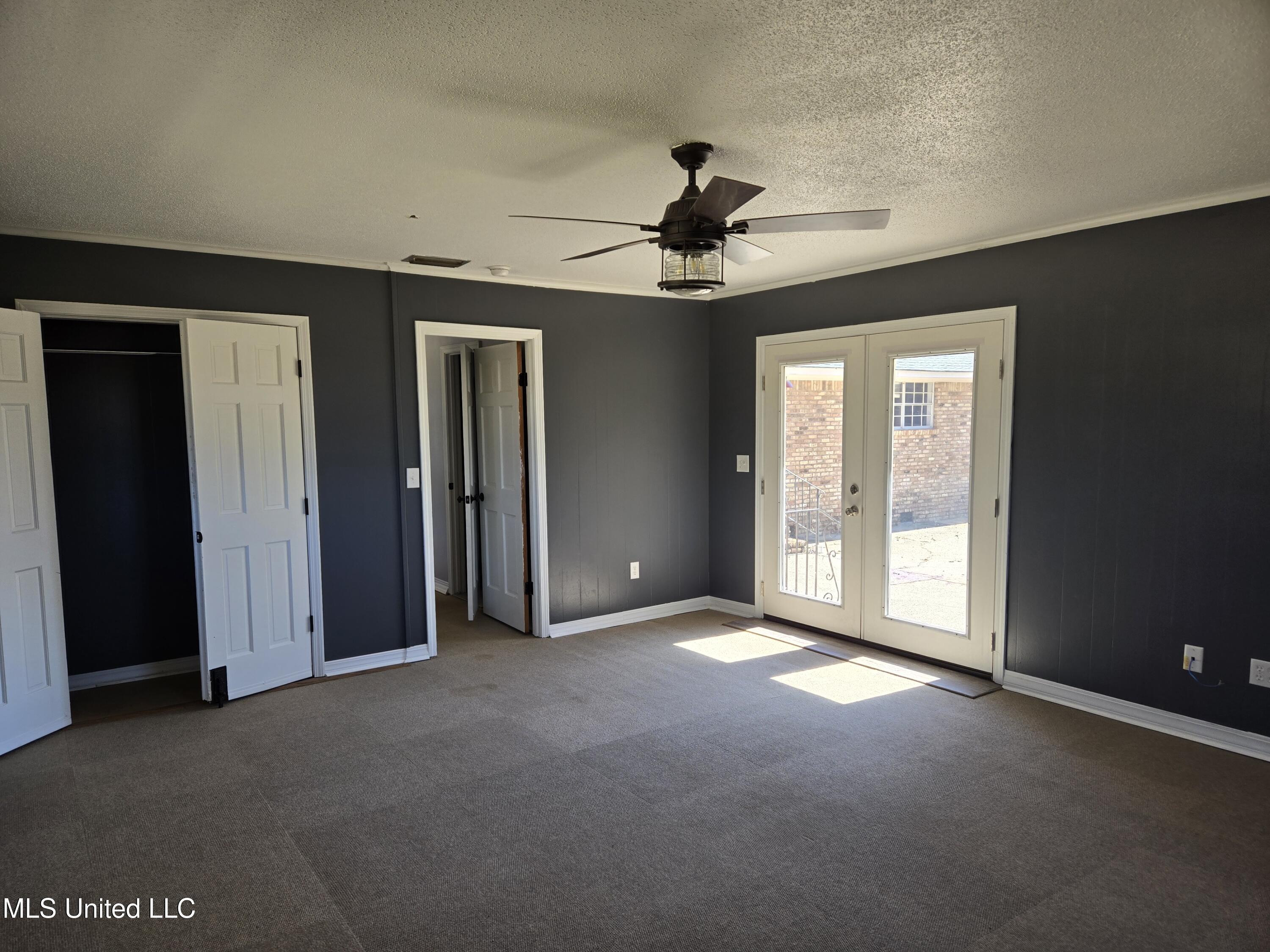 13165 Highway 613 Property Photo 7