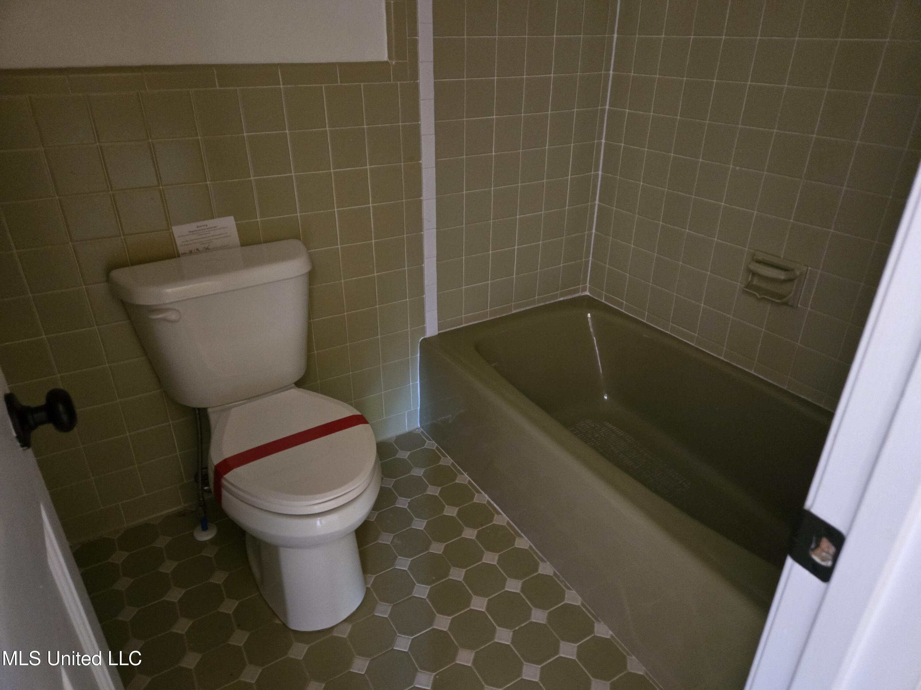 13165 Highway 613 Property Photo 10