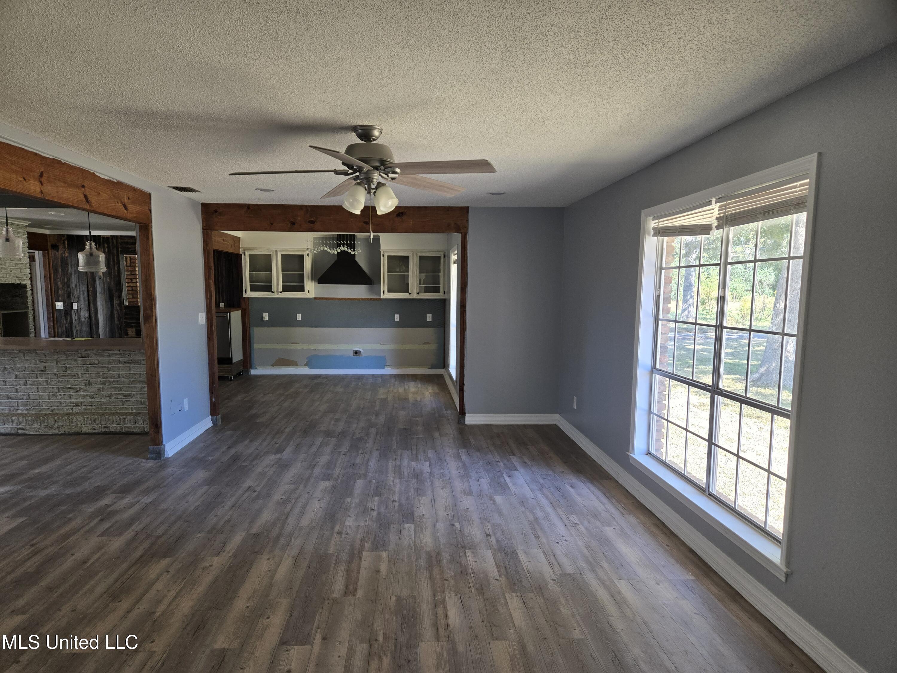 13165 Highway 613 Property Photo 34