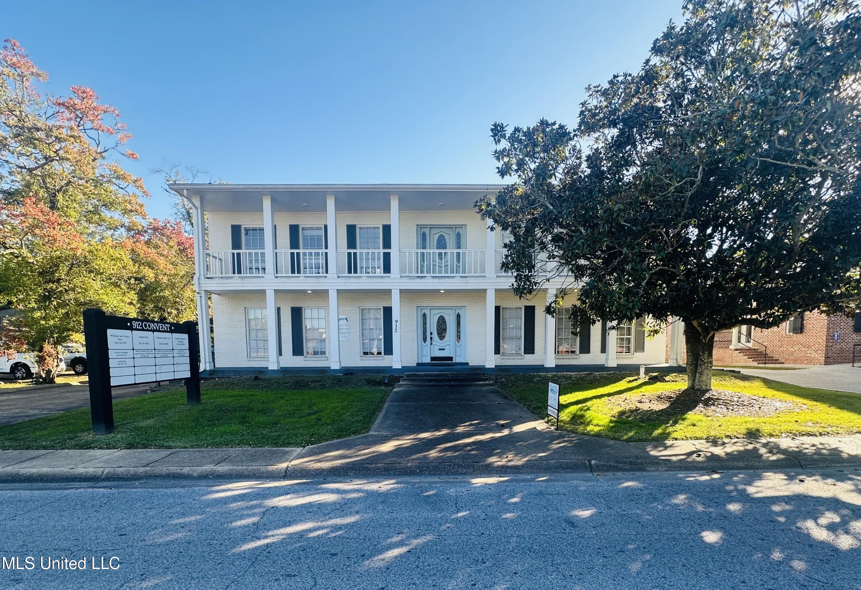 912 Convent Avenue Property Photo 1