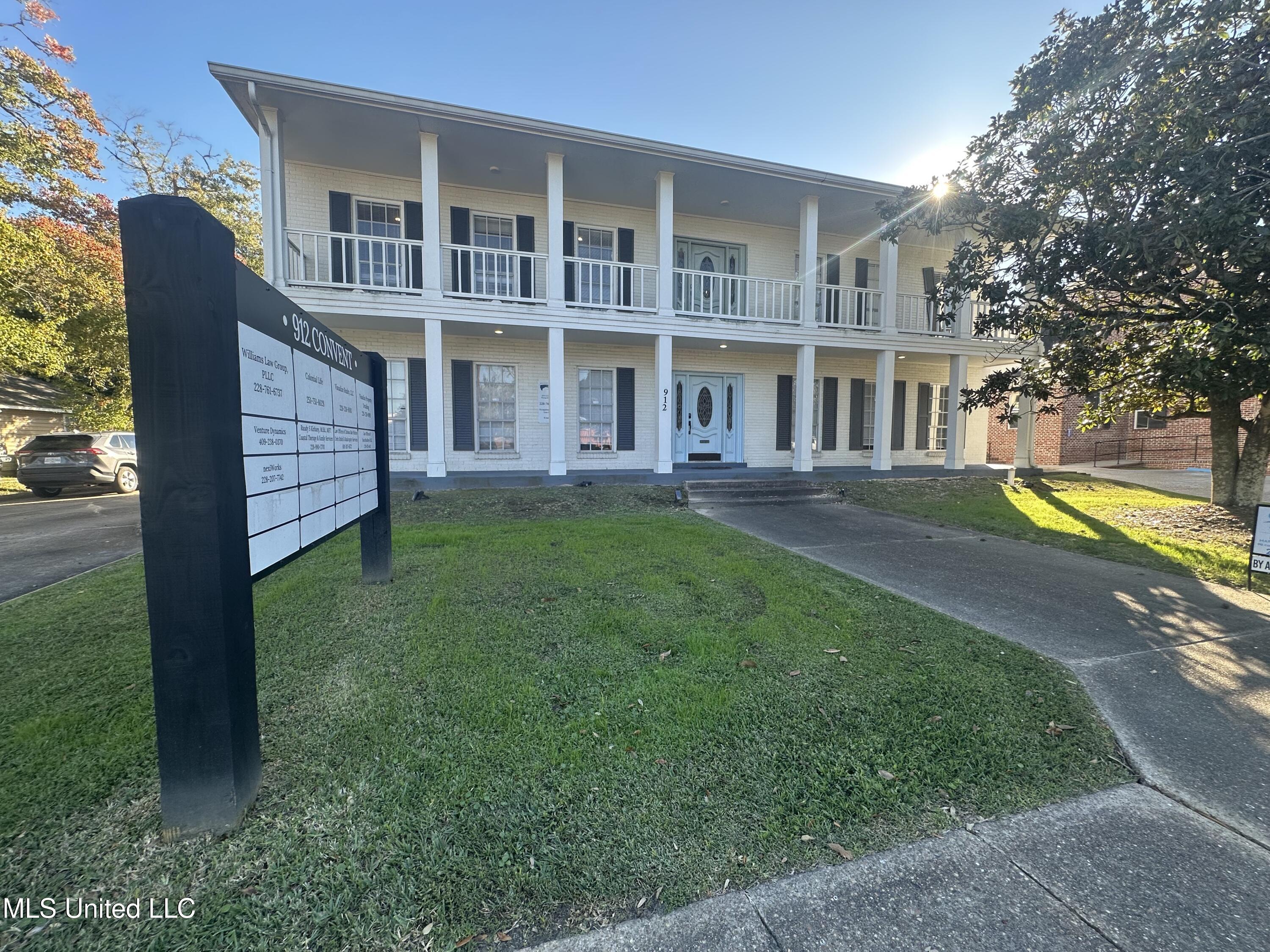 912 Convent Avenue Property Photo 16