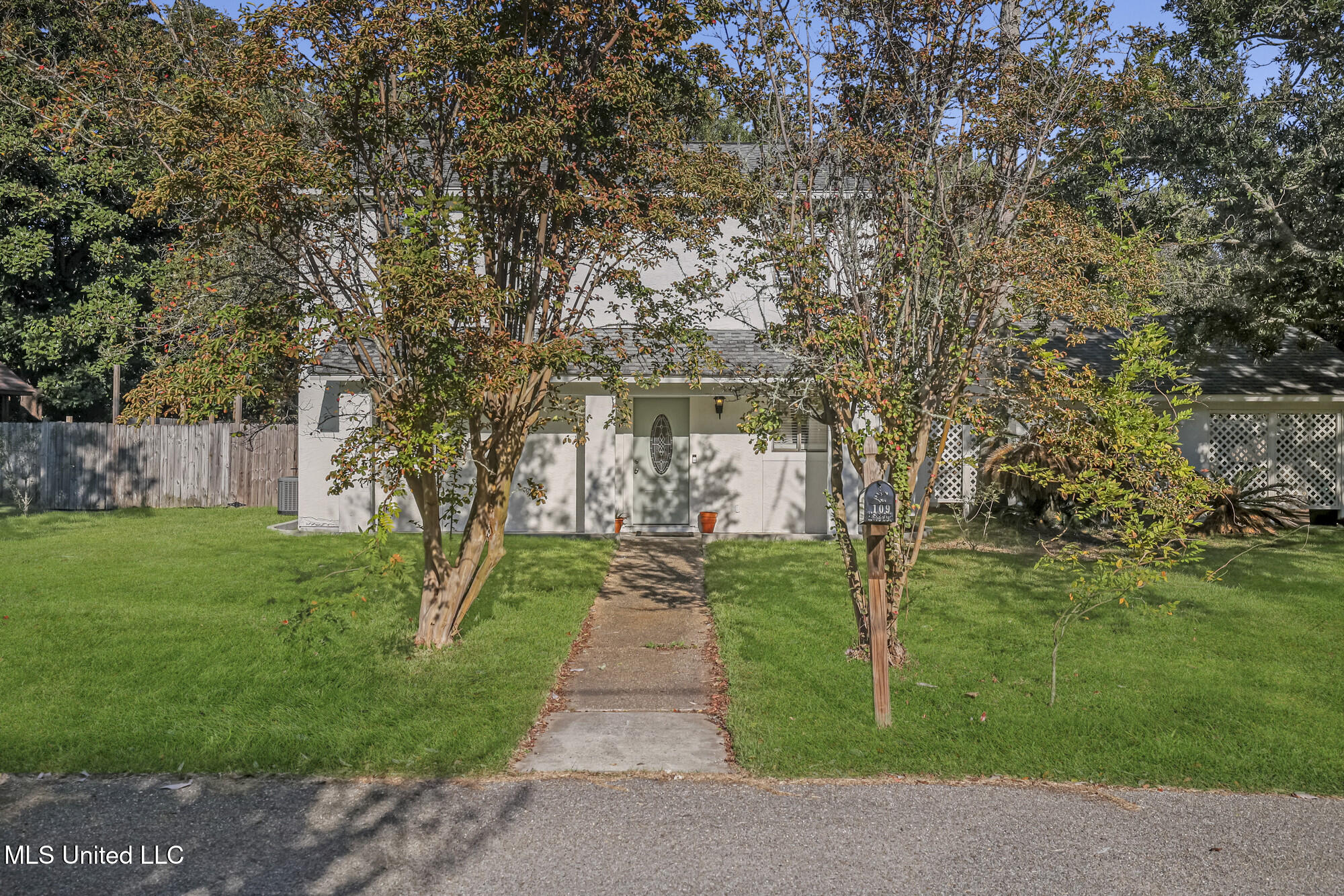 109 S S Wright Avenue Property Photo 2