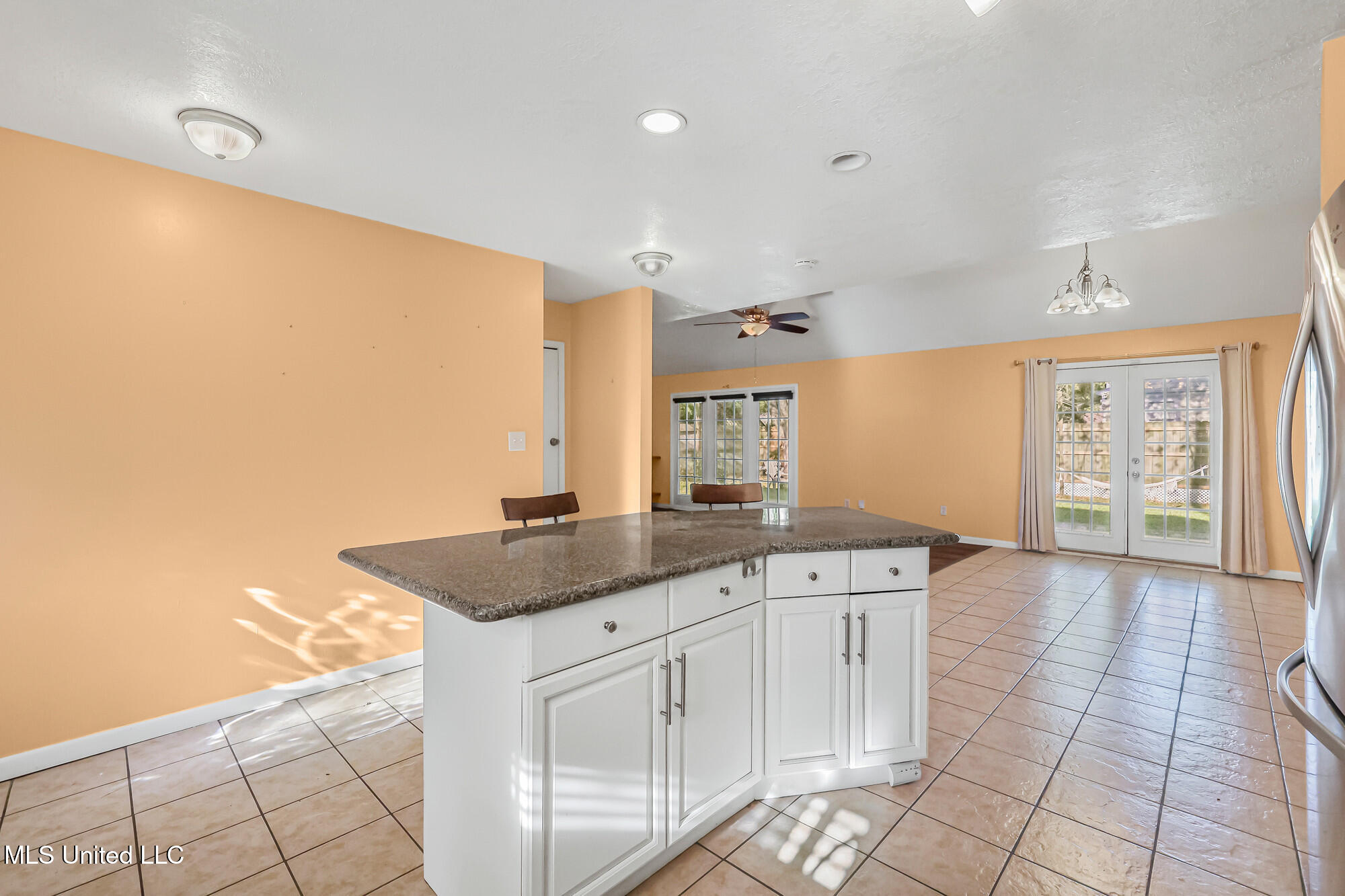 109 S S Wright Avenue Property Photo 13