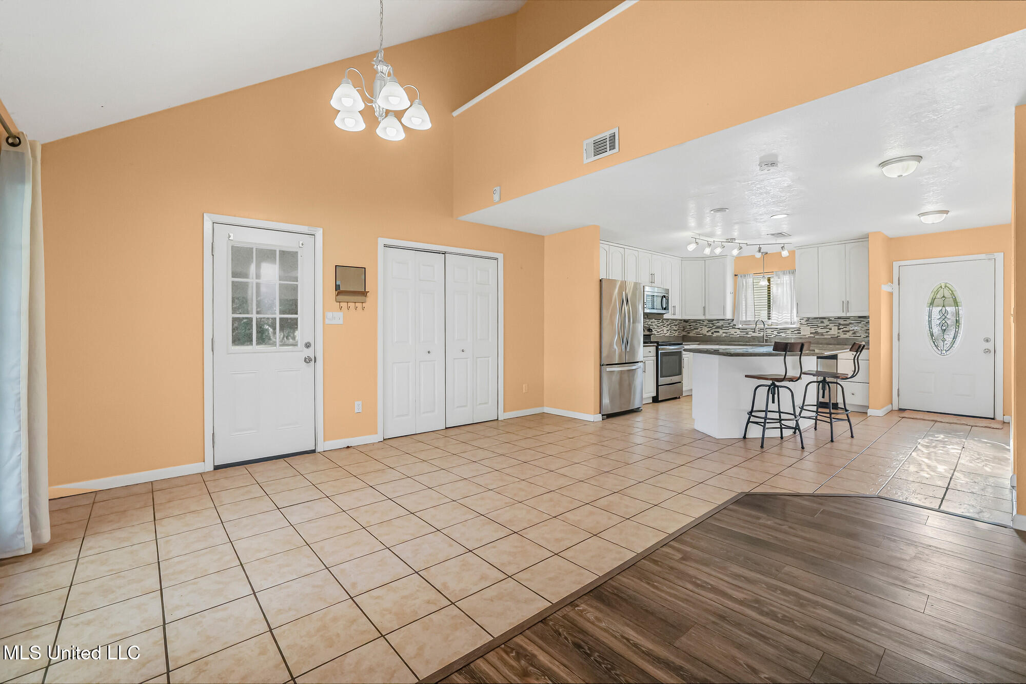 109 S S Wright Avenue Property Photo 16