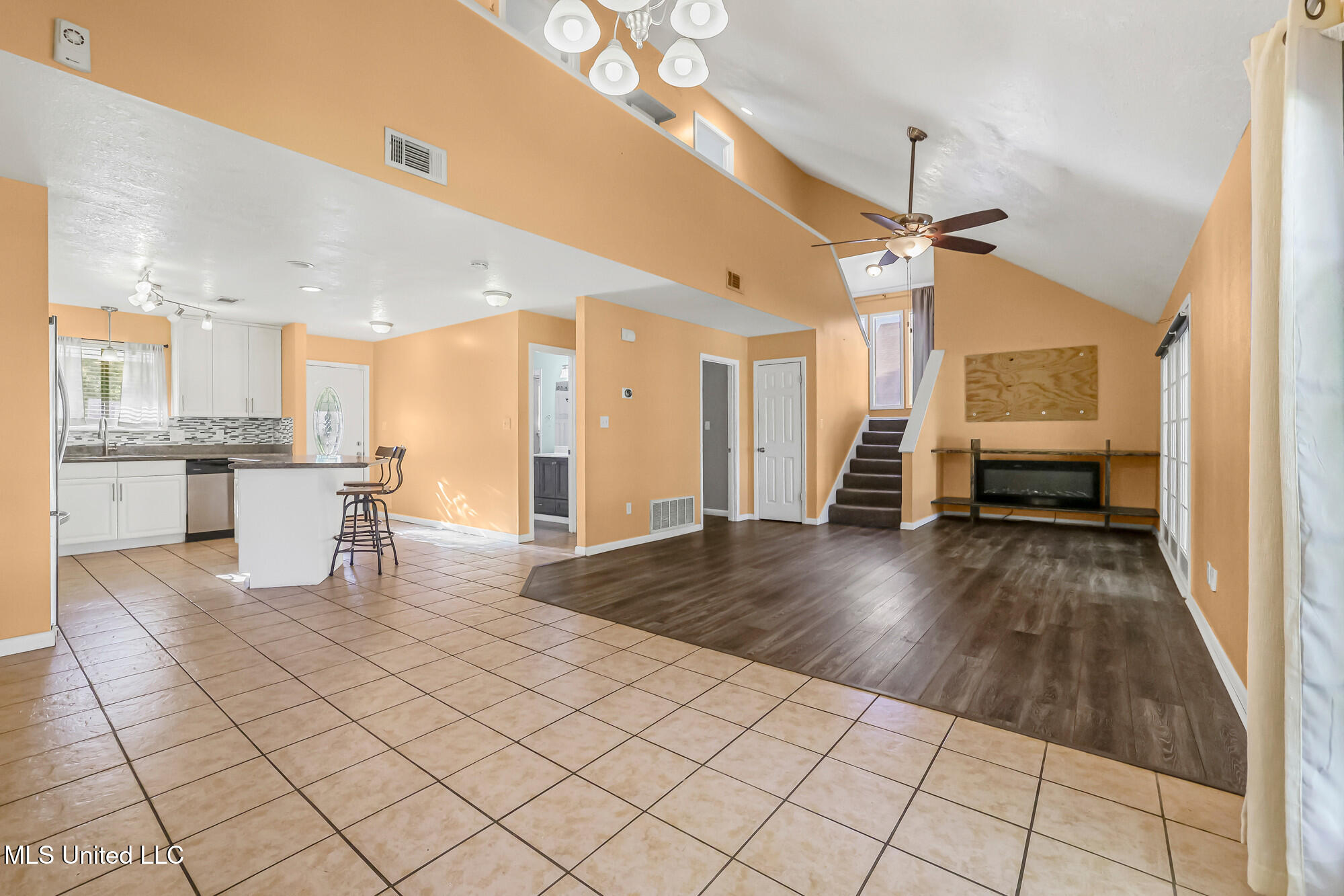 109 S S Wright Avenue Property Photo 17