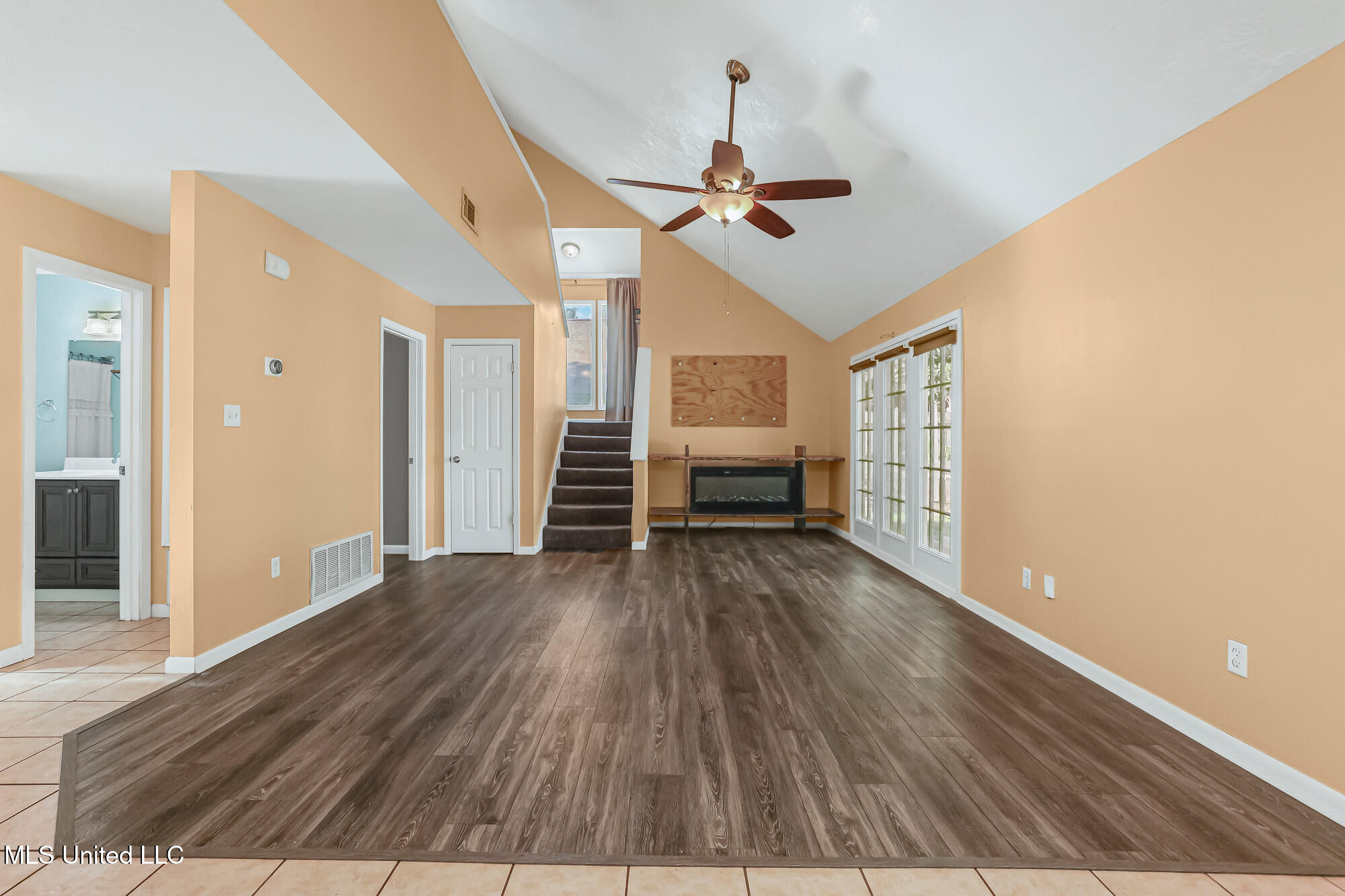 109 S S Wright Avenue Property Photo 18