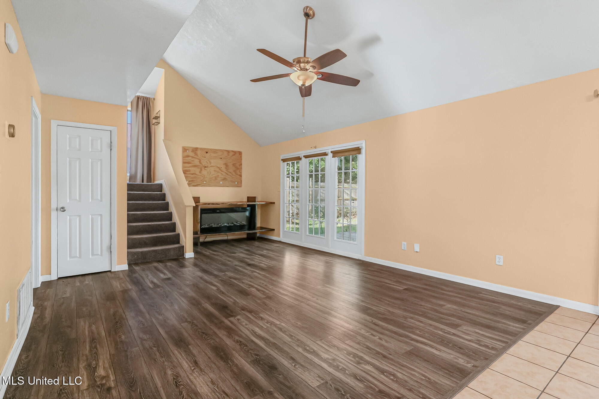 109 S S Wright Avenue Property Photo 19