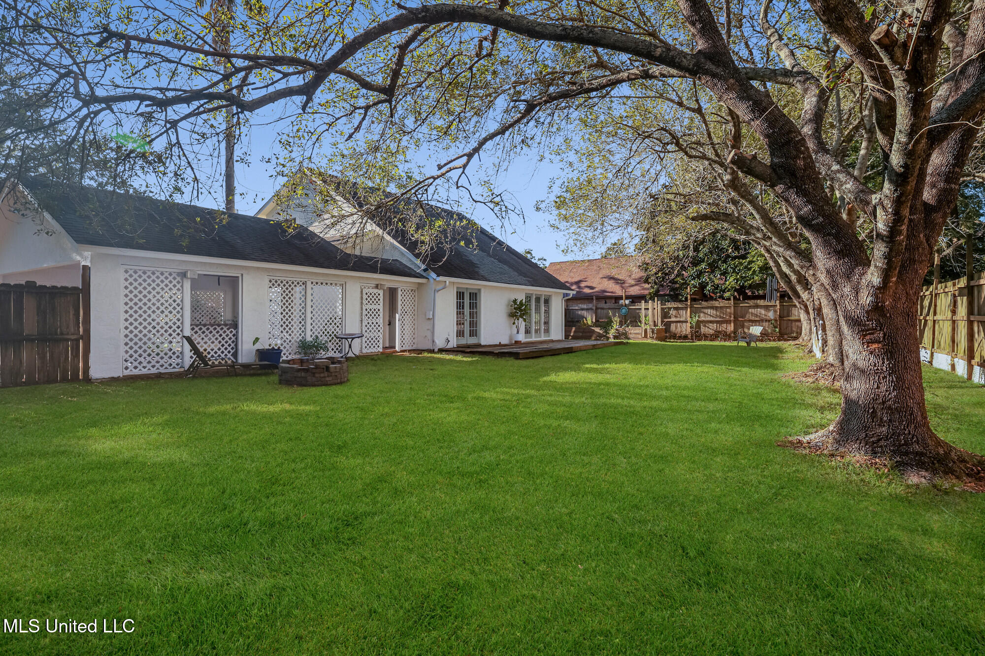 109 S S Wright Avenue Property Photo 27