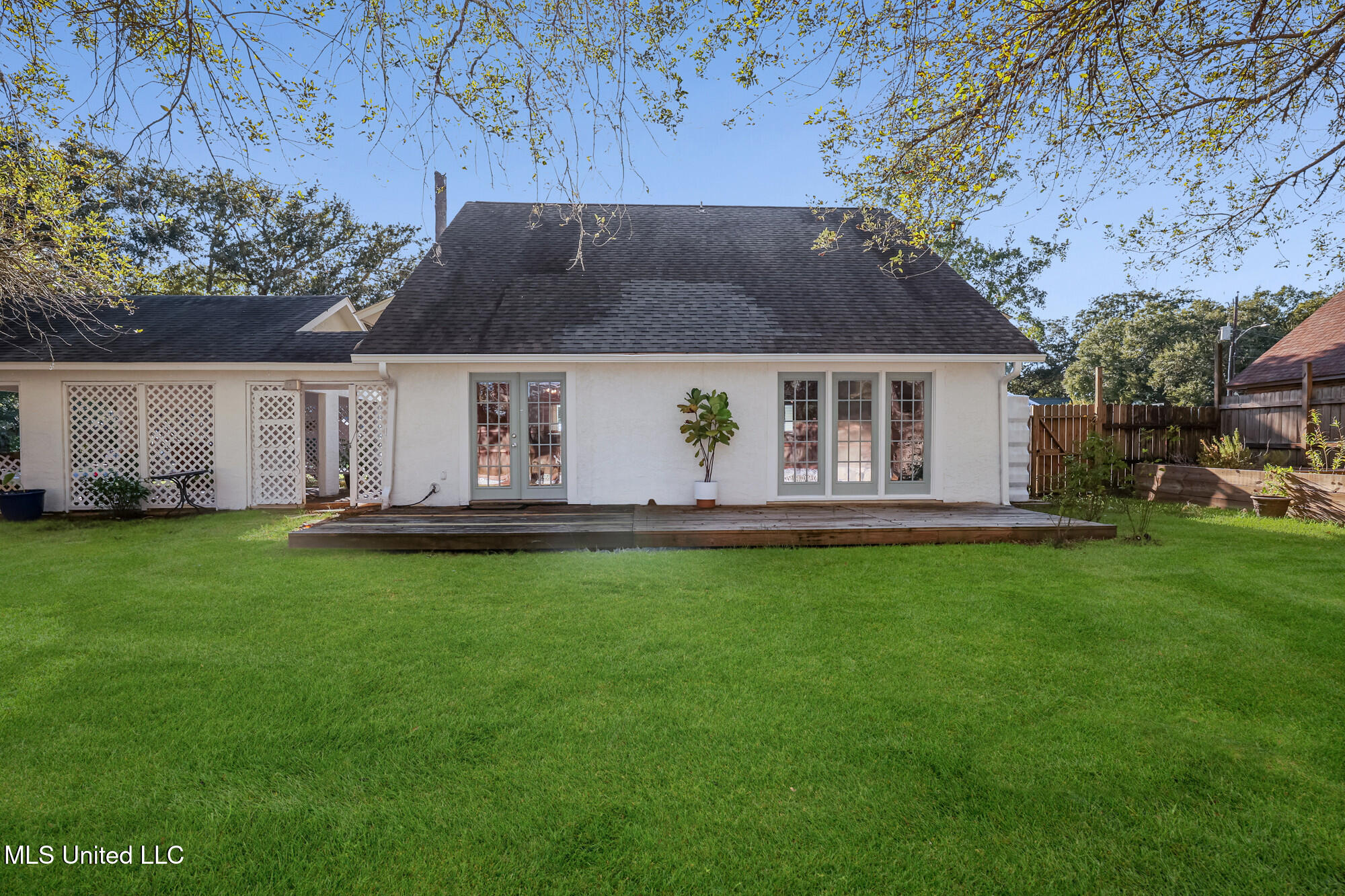 109 S S Wright Avenue Property Photo 28