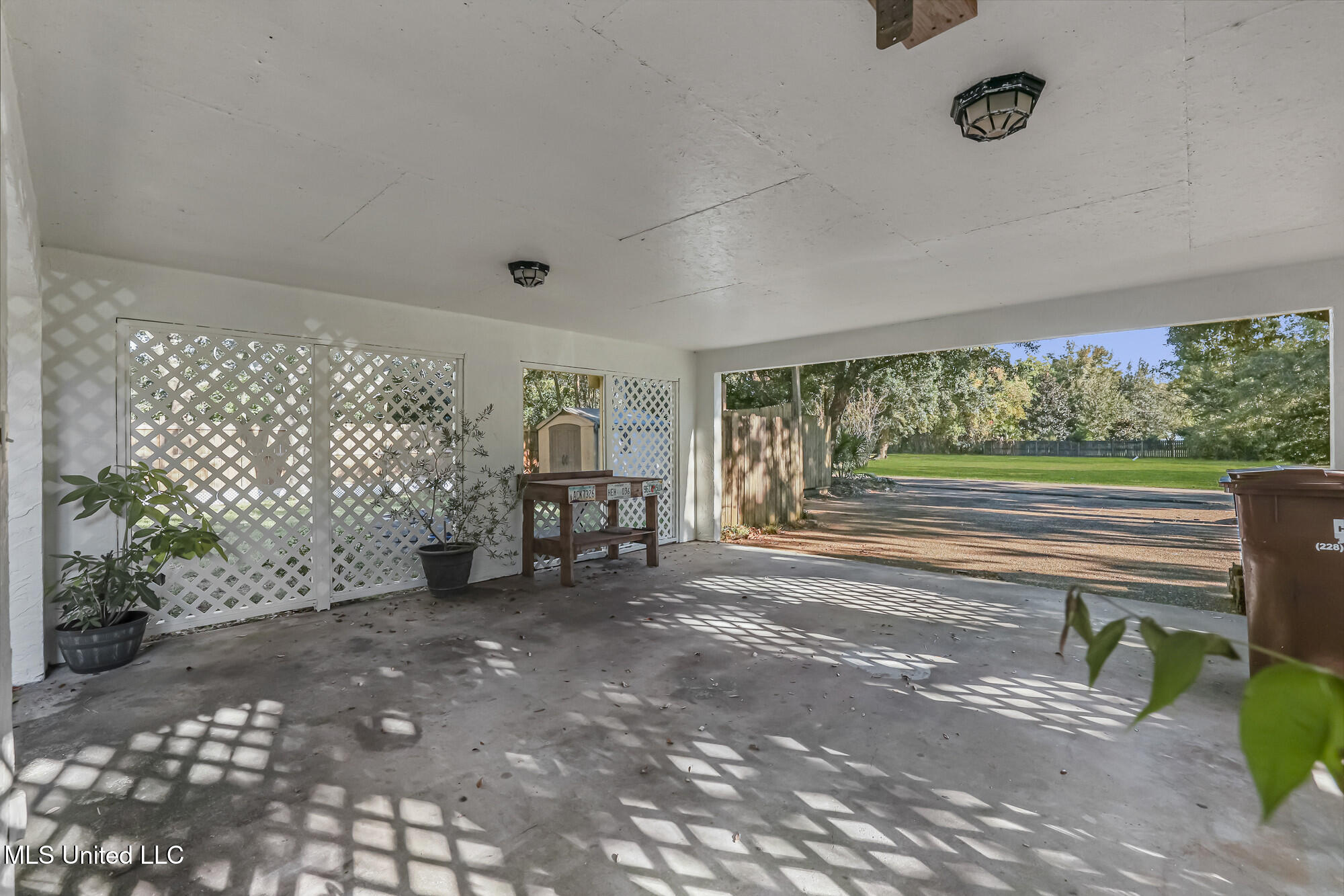 109 S S Wright Avenue Property Photo 33