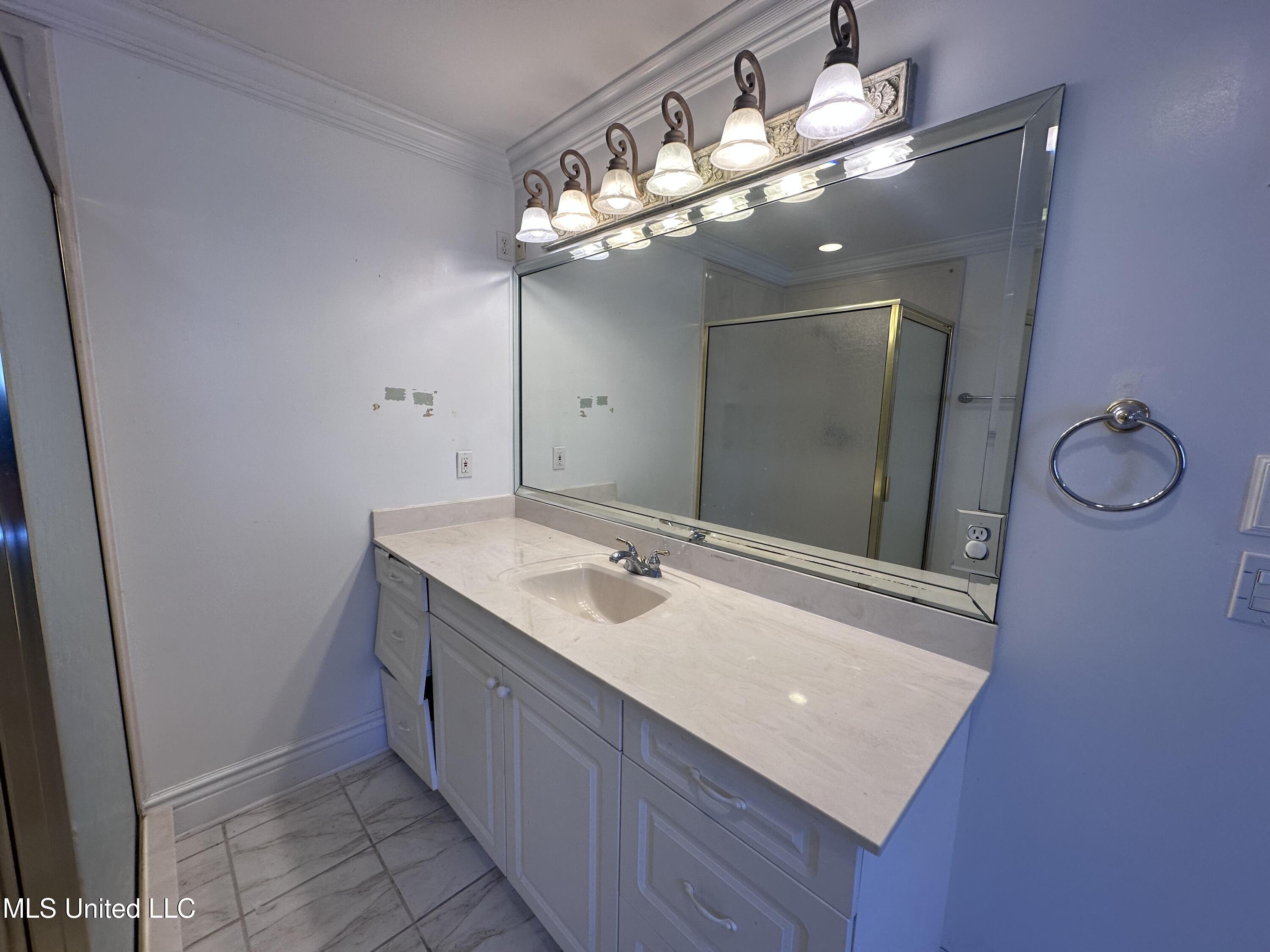 721 24th Street Property Photo 13