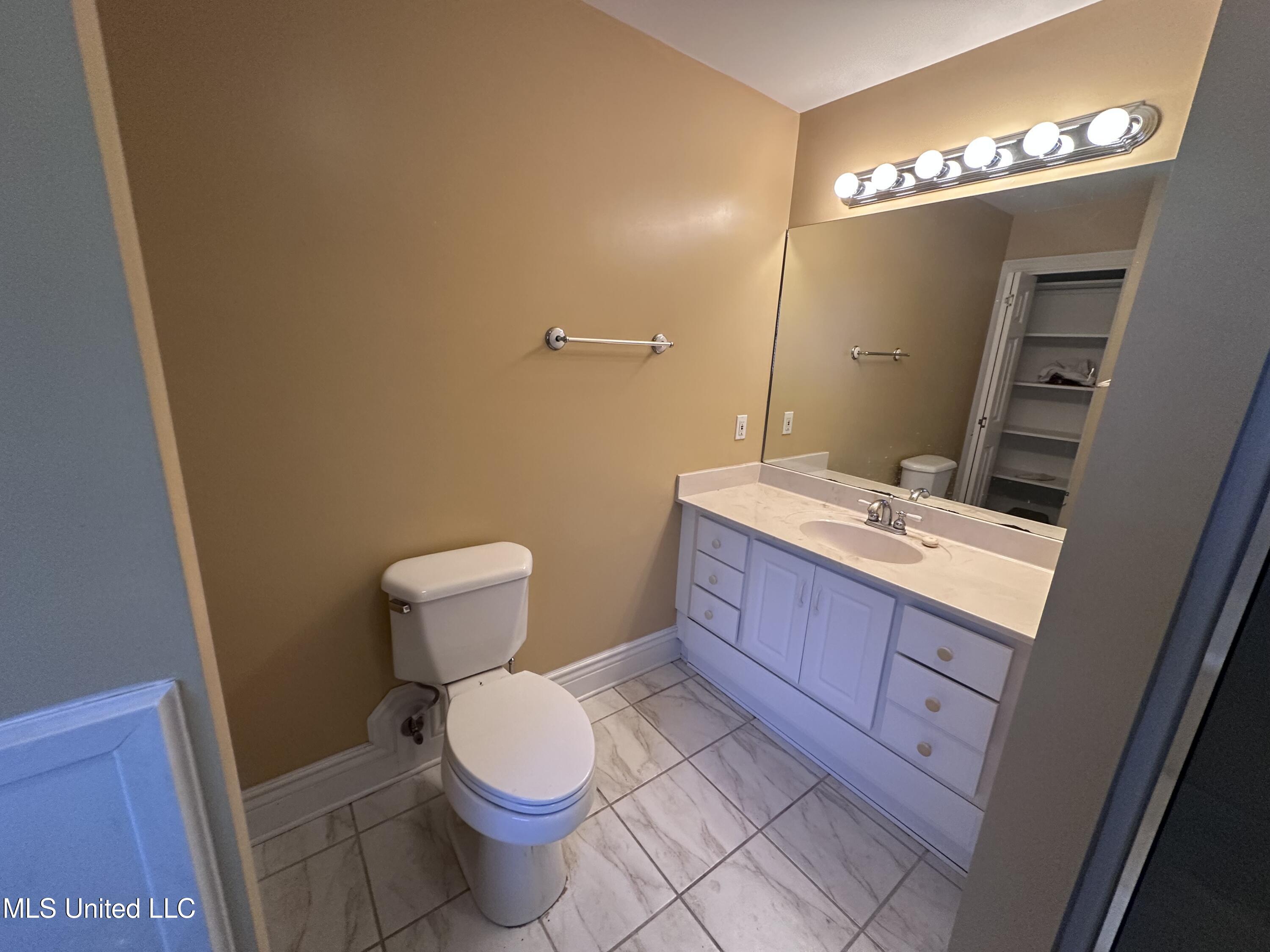 721 24th Street Property Photo 22