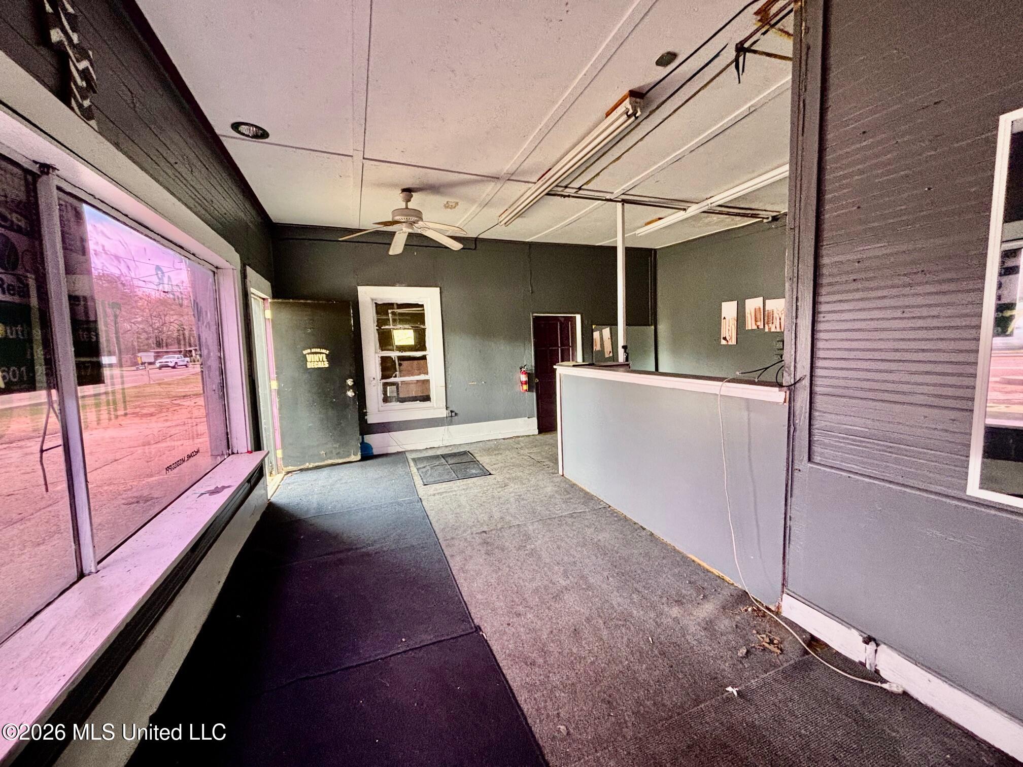 506 W Georgia Avenue Property Photo 6