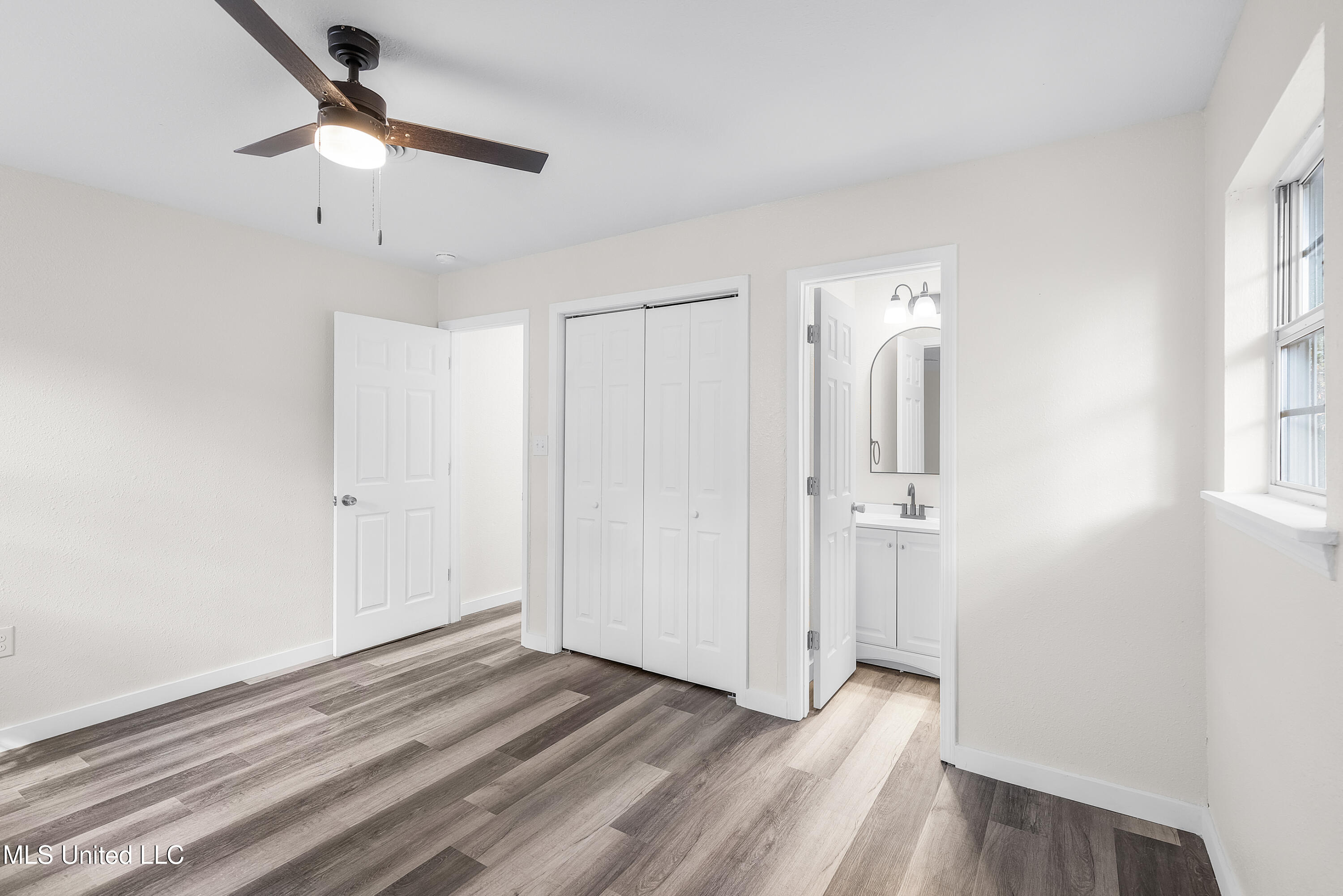 2602 Kenneth Avenue Property Photo 16