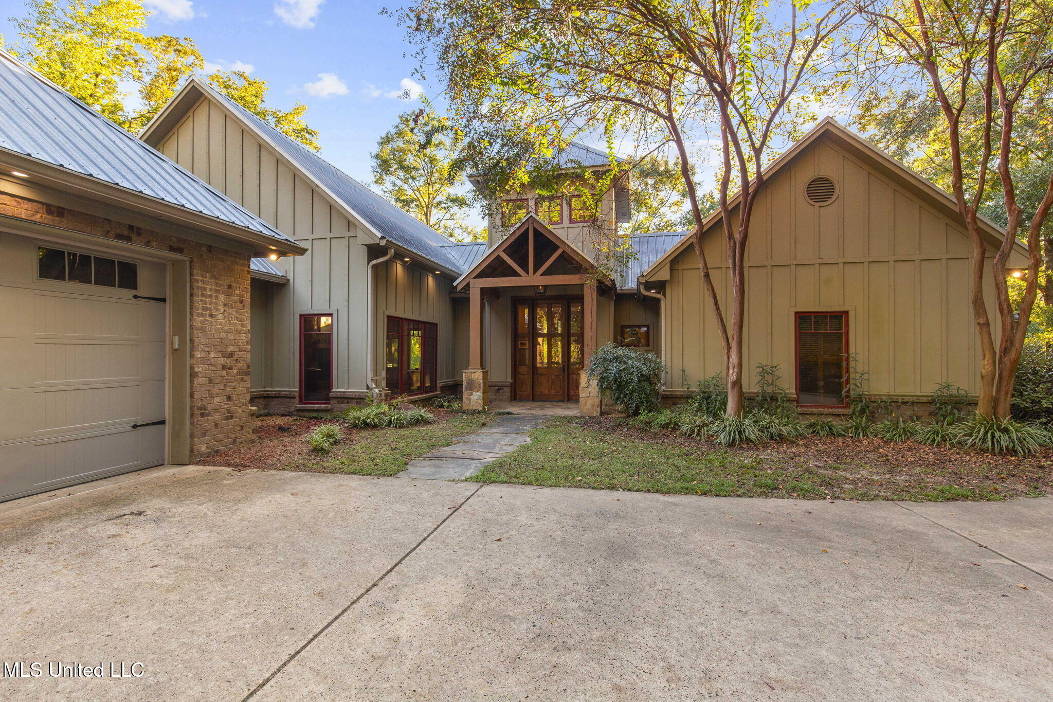 19 Devonshire Way Property Photo 7