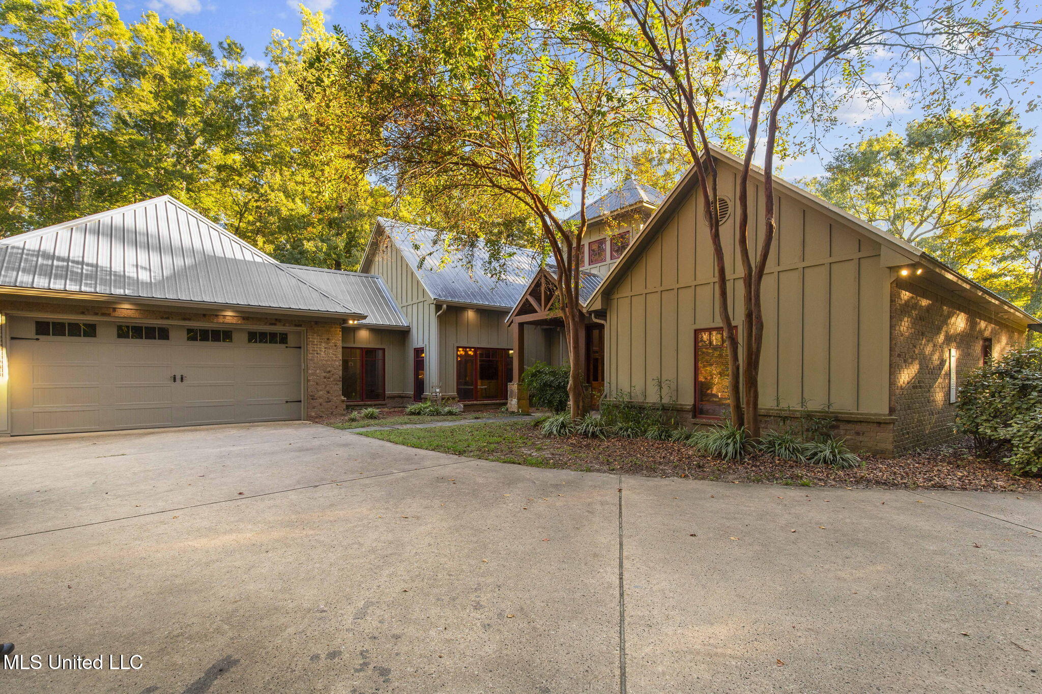 19 Devonshire Way Property Photo 8