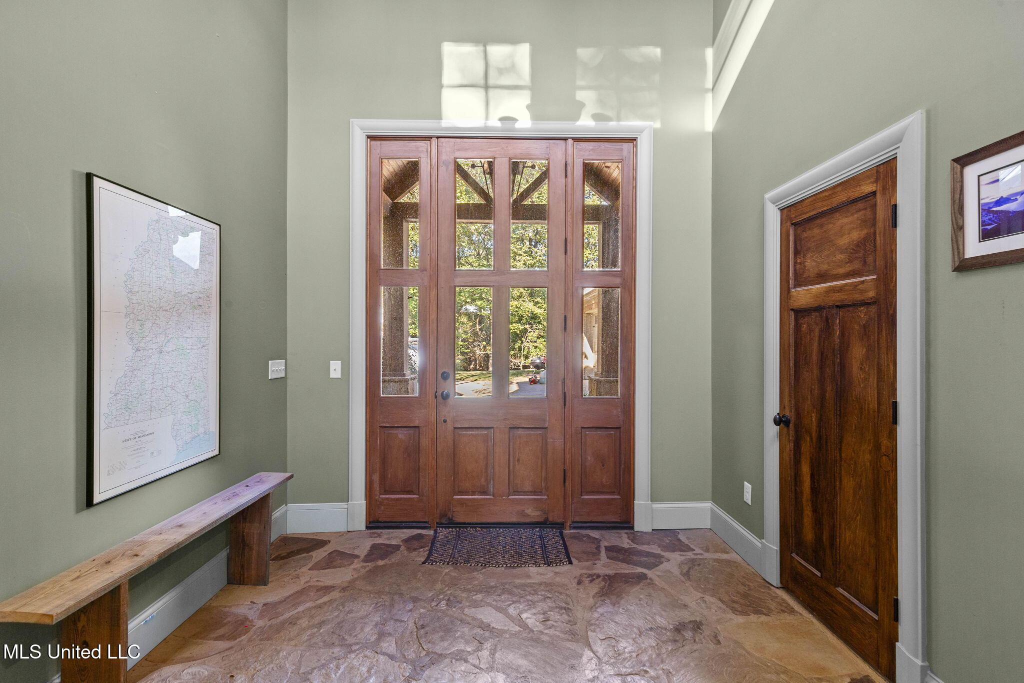 19 Devonshire Way Property Photo 16