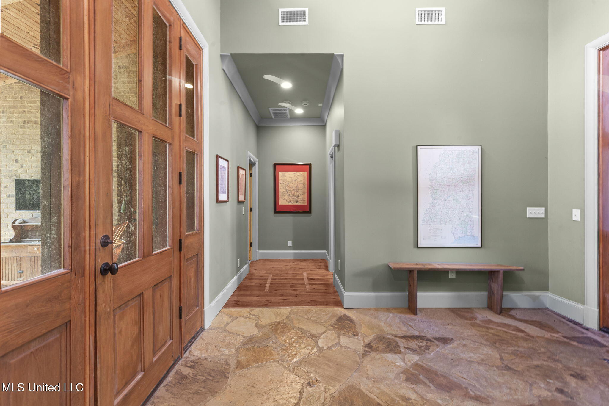 19 Devonshire Way Property Photo 20