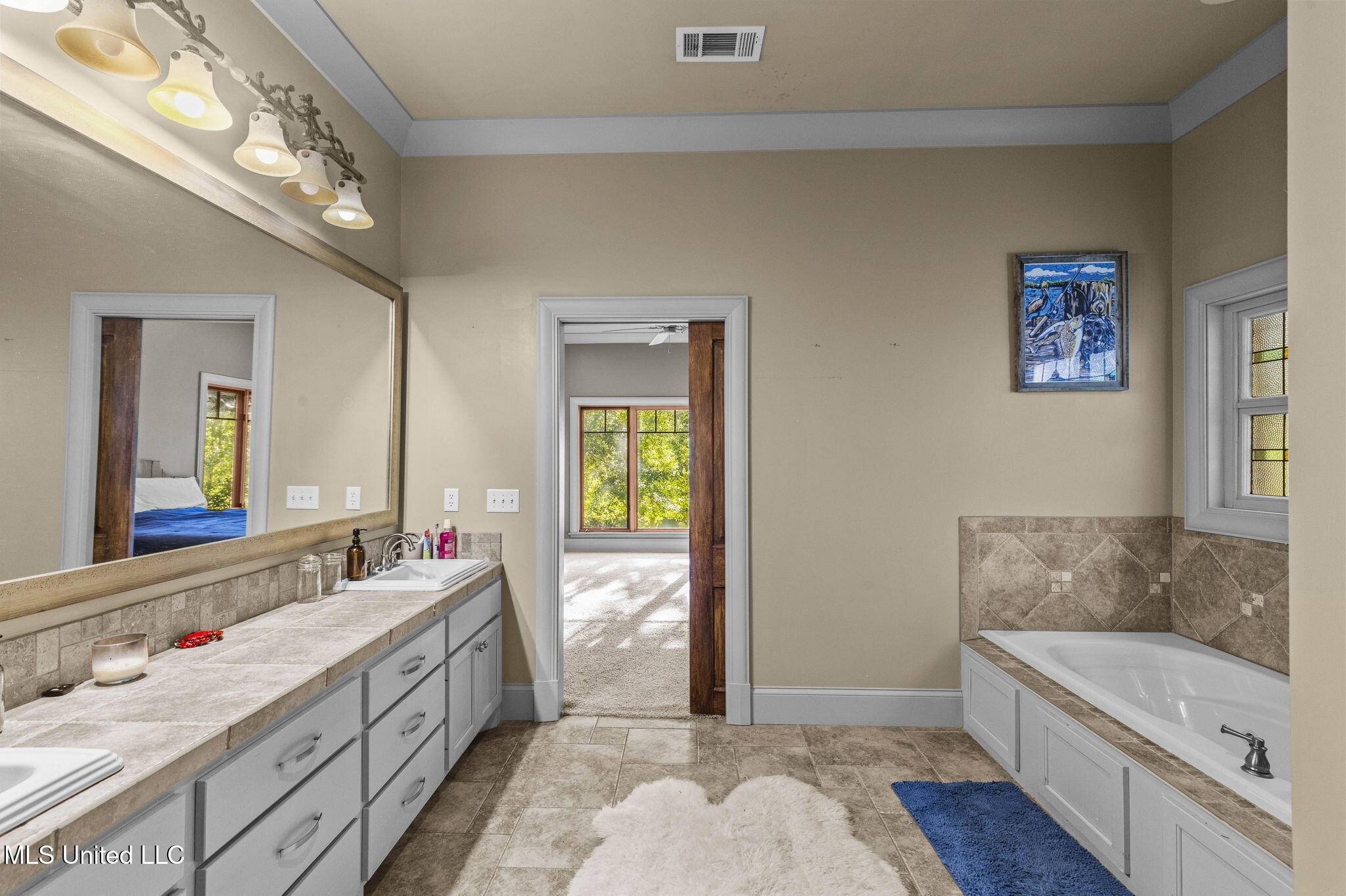 19 Devonshire Way Property Photo 44