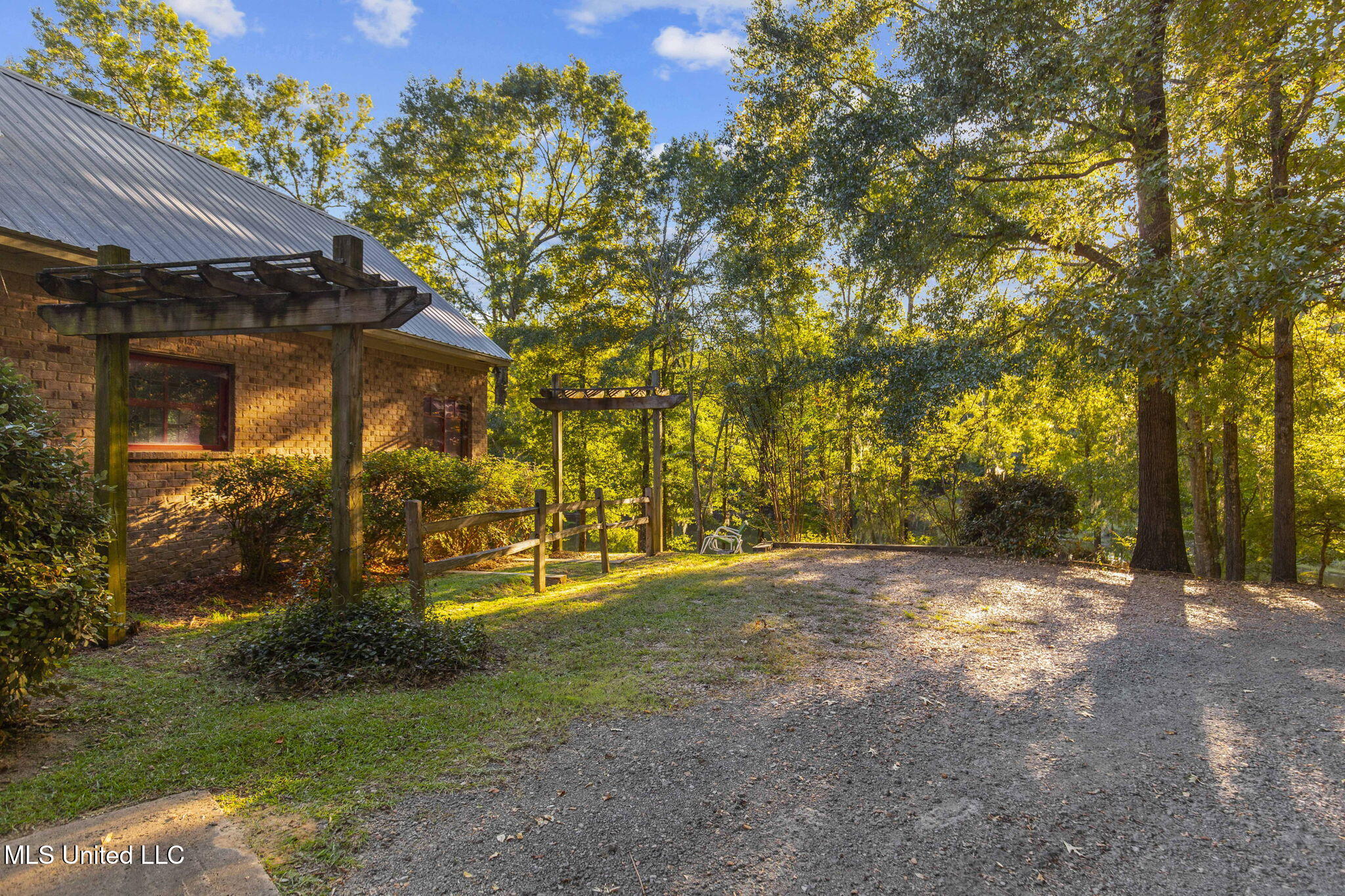 19 Devonshire Way Property Photo 74