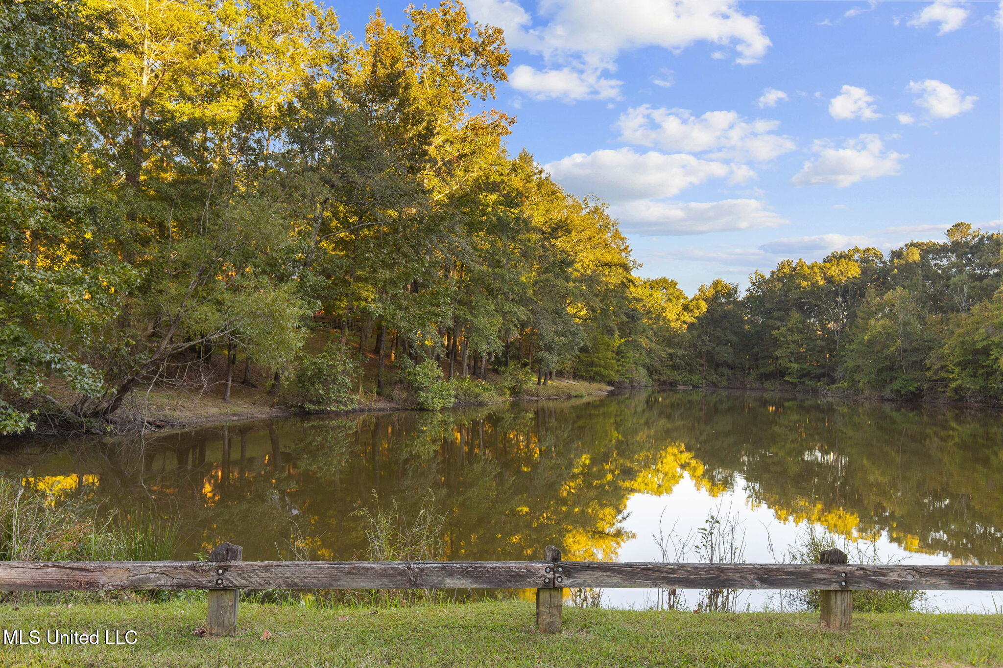 19 Devonshire Way Property Photo 80