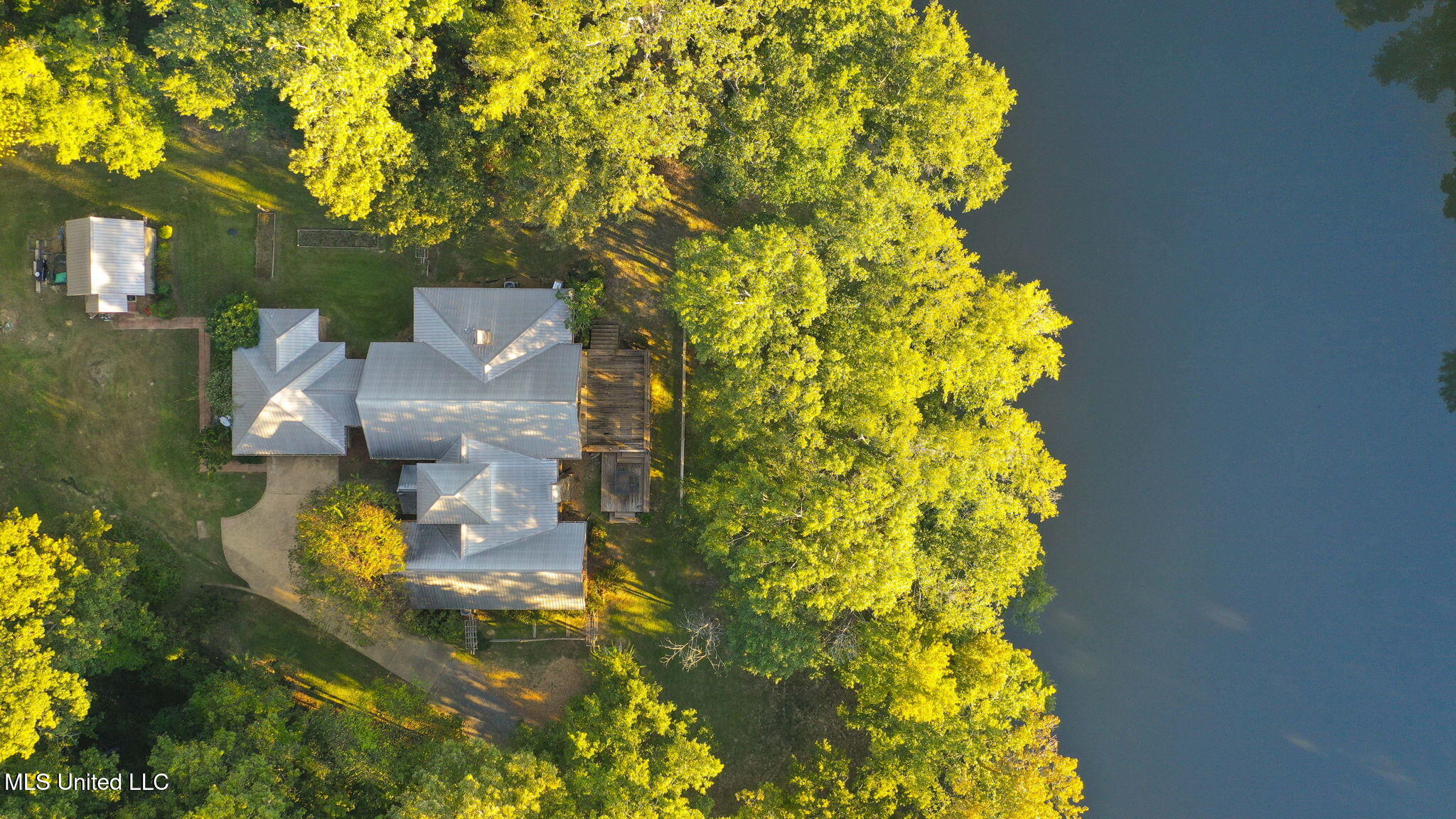 19 Devonshire Way Property Photo 84