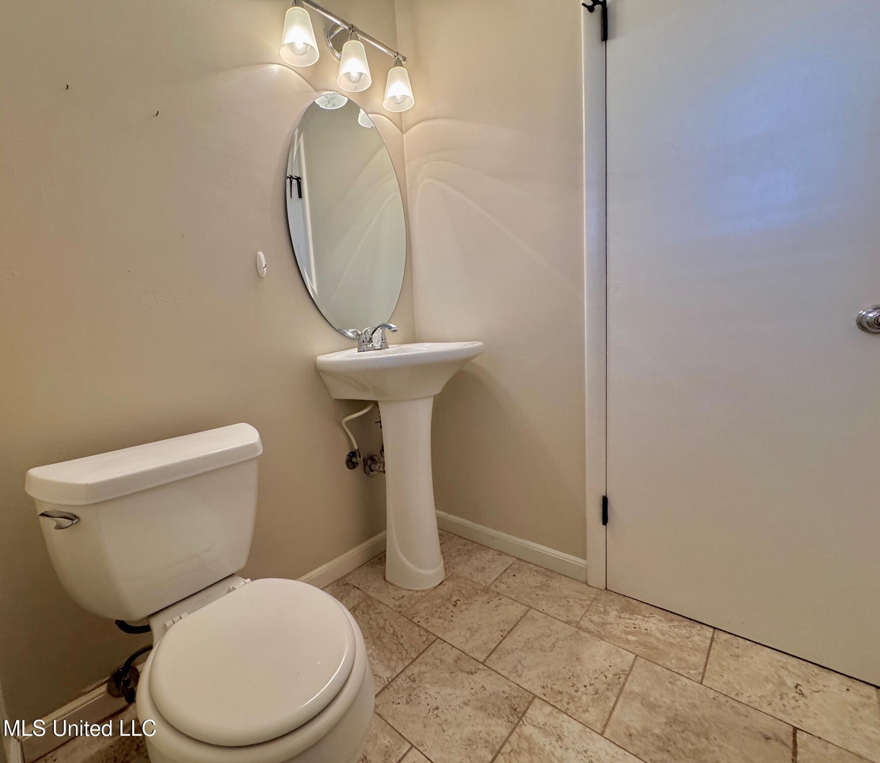 304 Fairview Drive Property Photo 9