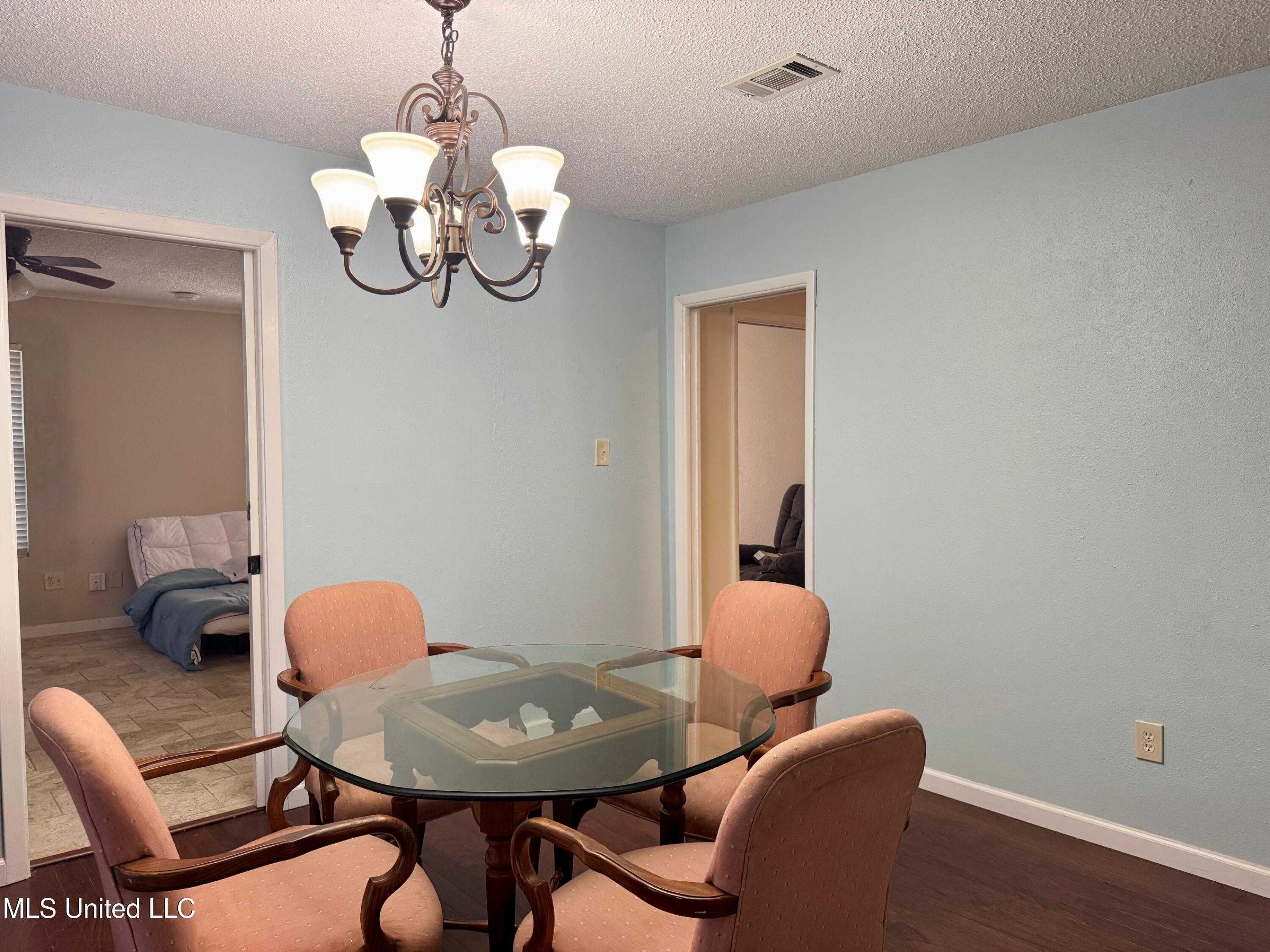 304 Fairview Drive Property Photo 11