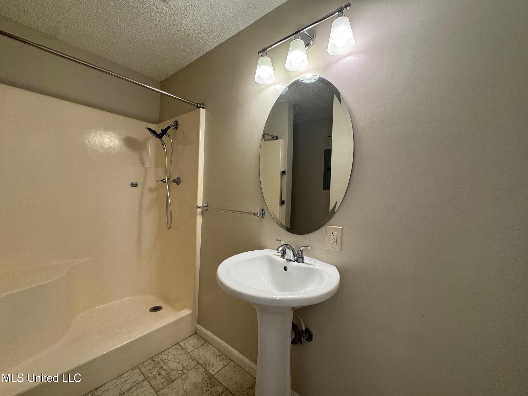 304 Fairview Drive Property Photo 14