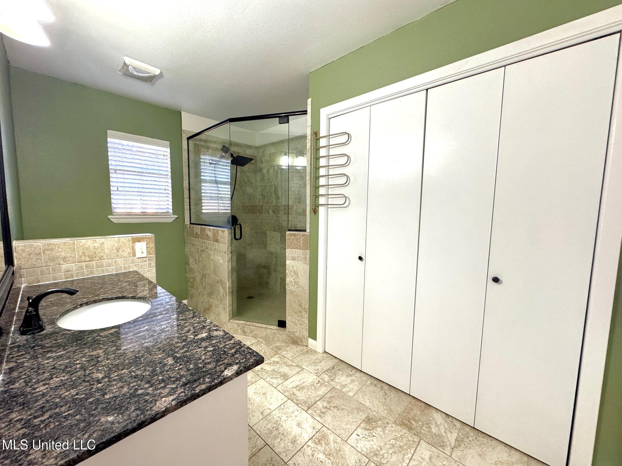 304 Fairview Drive Property Photo 25