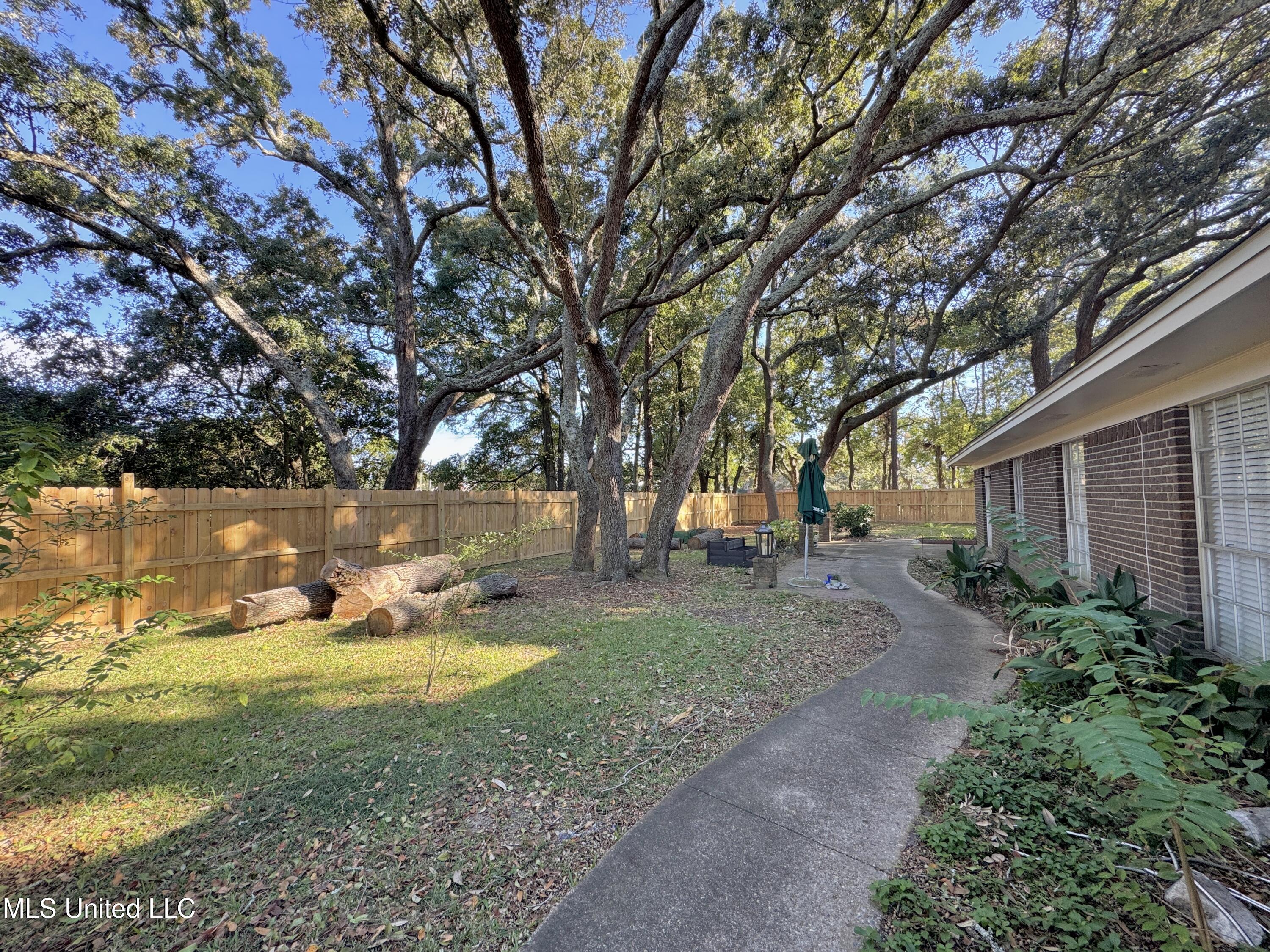 304 Fairview Drive Property Photo 28