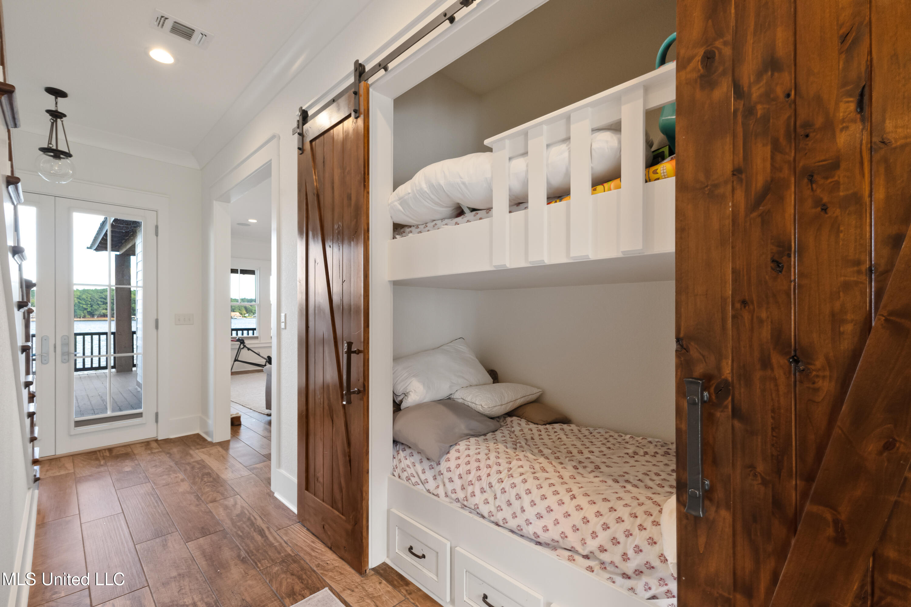 59 Log Wagon Trail Property Photo 26