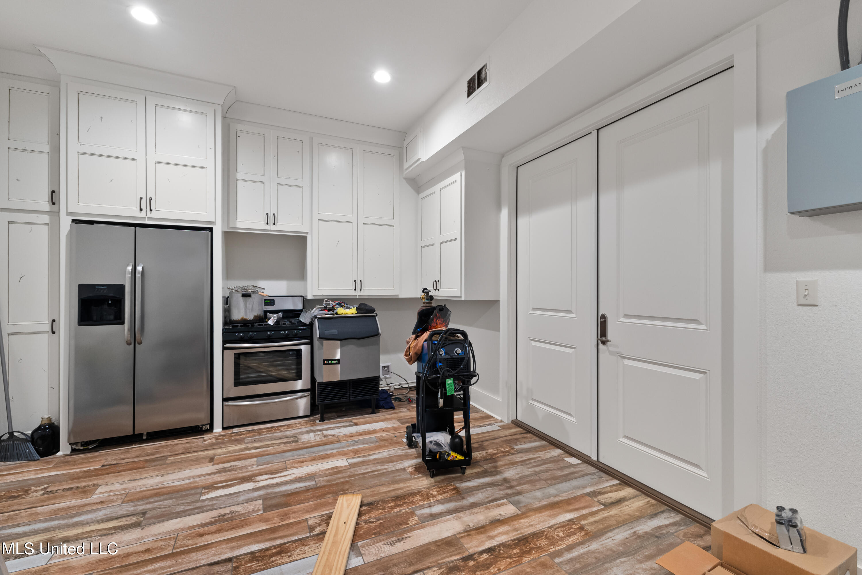 59 Log Wagon Trail Property Photo 37