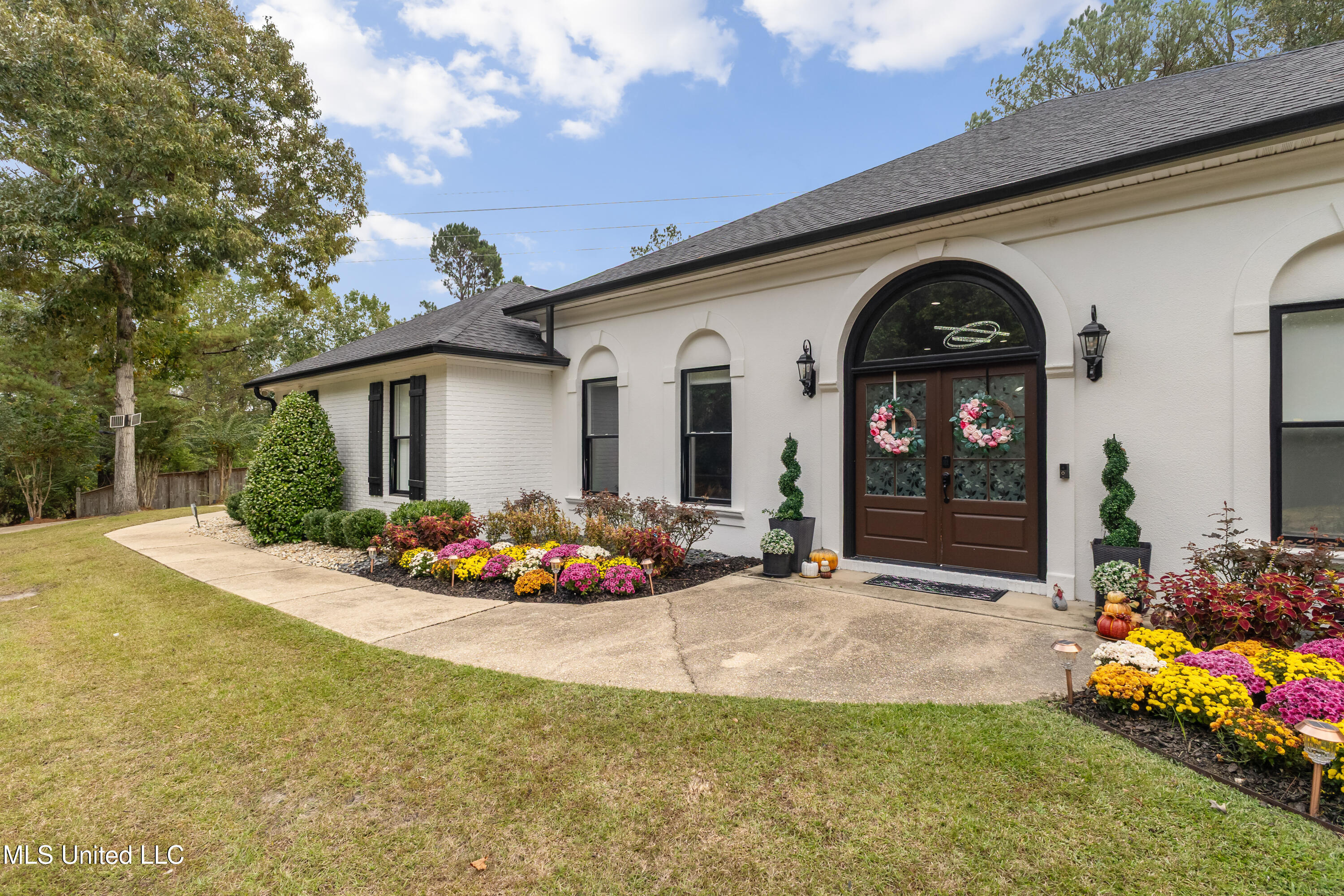 49 Canebrake Boulevard Property Photo 5